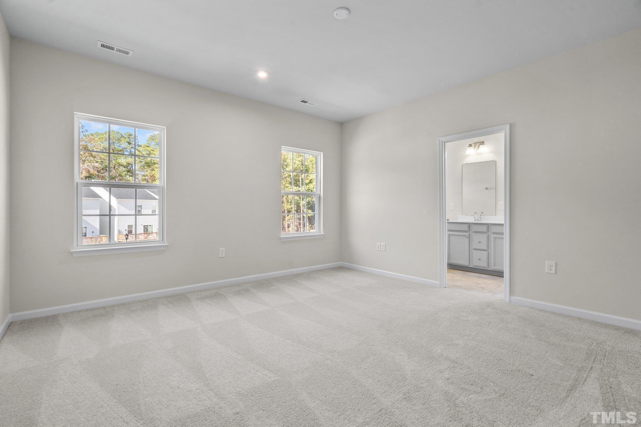1509 Newpoint Drive Property Photo 32