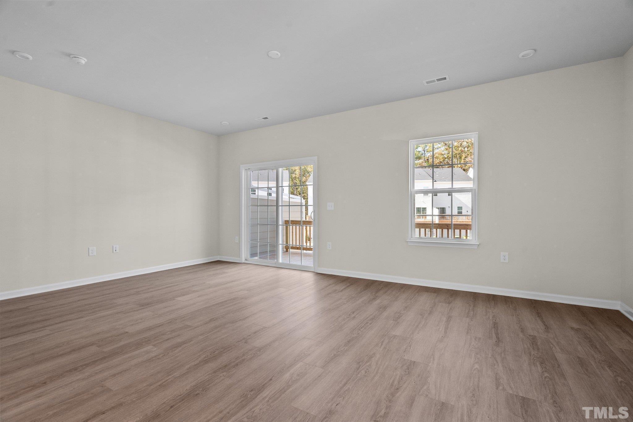 1509 Newpoint Drive Property Photo 38
