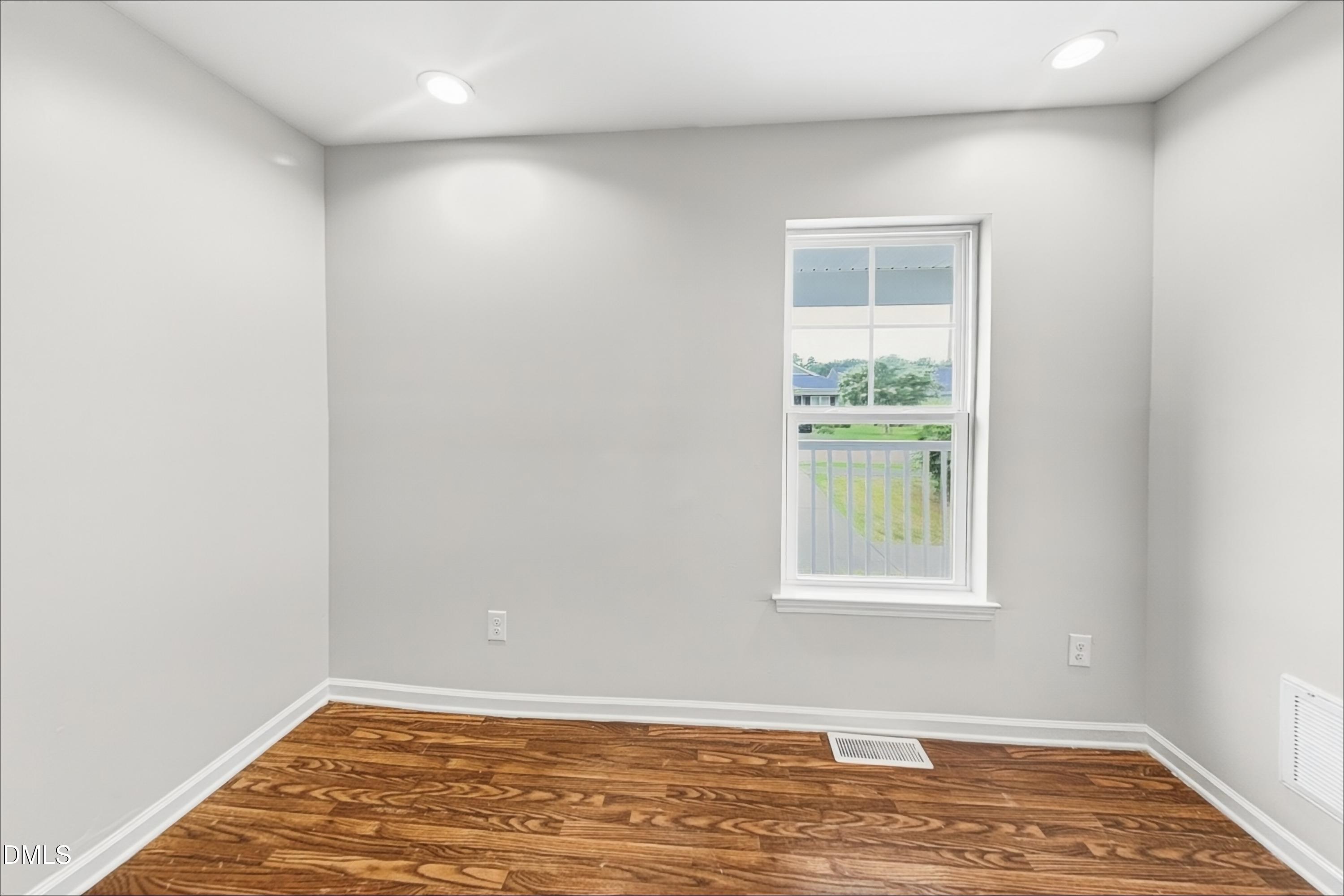 3057 Camden Creek Drive Property Photo 6
