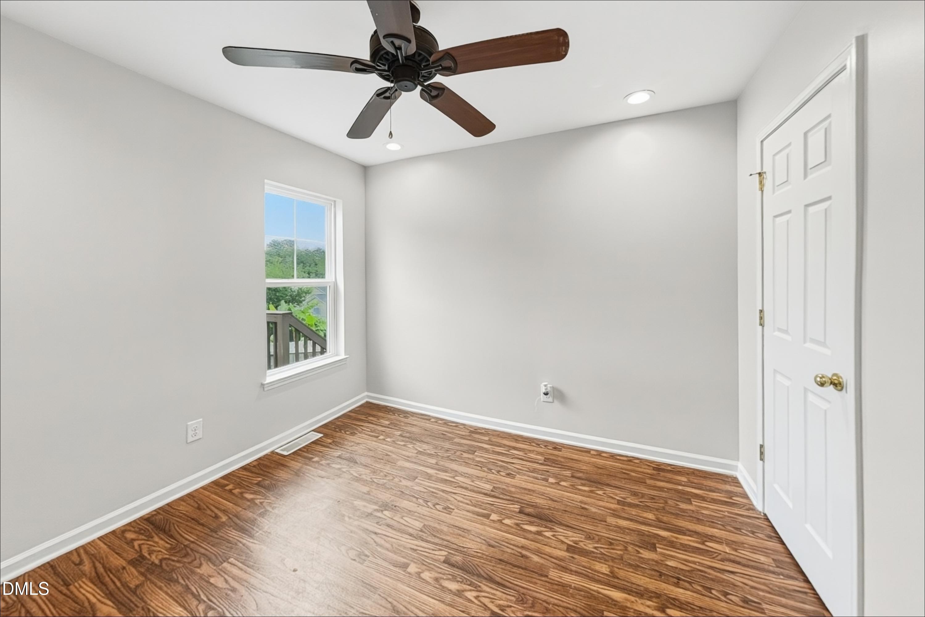 3057 Camden Creek Drive Property Photo 9
