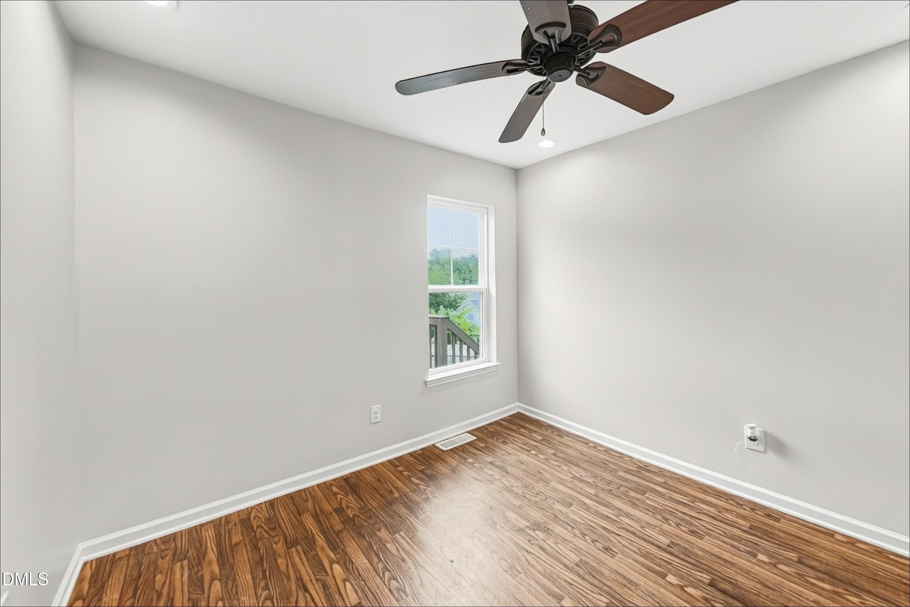 3057 Camden Creek Drive Property Photo 10