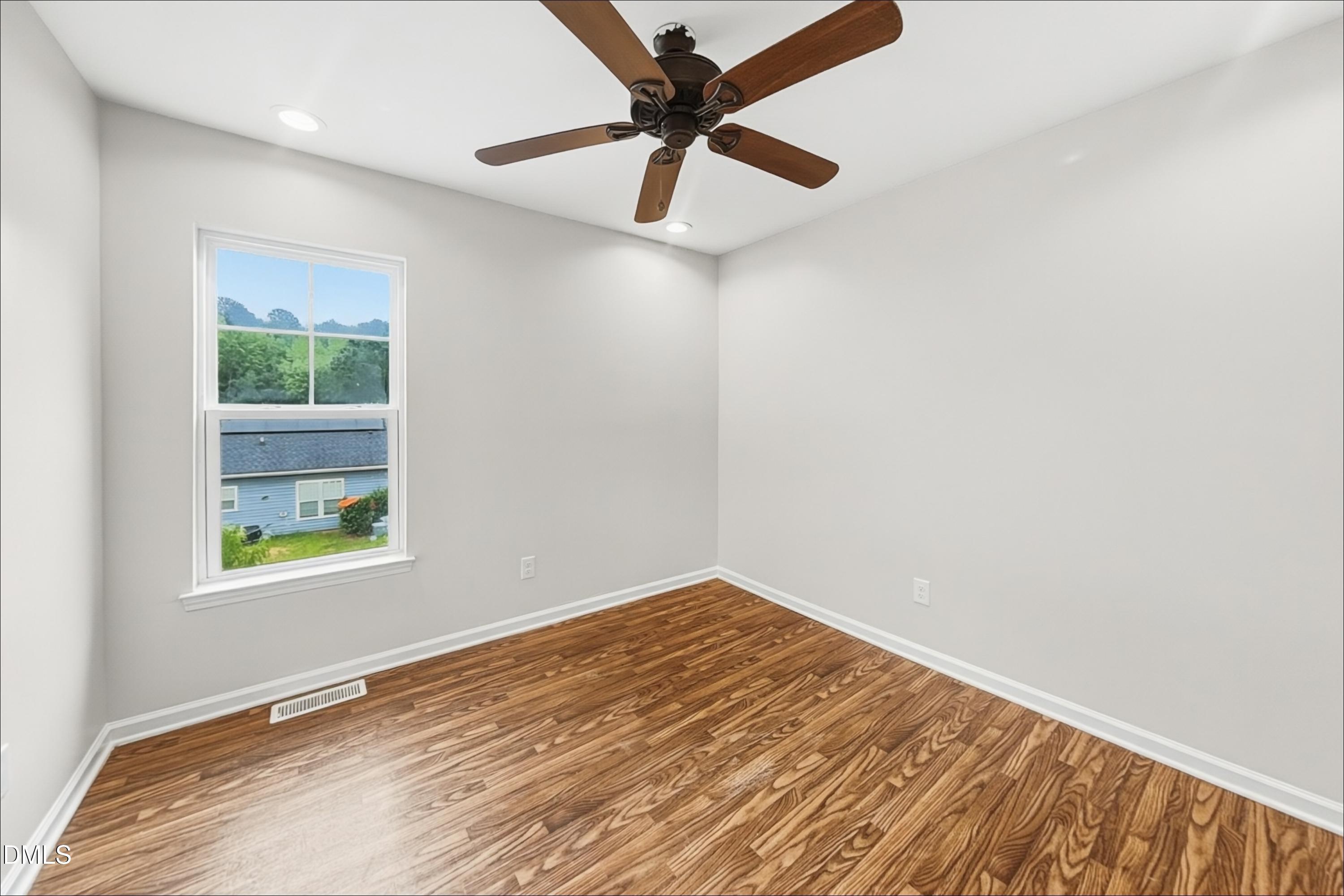 3057 Camden Creek Drive Property Photo 11