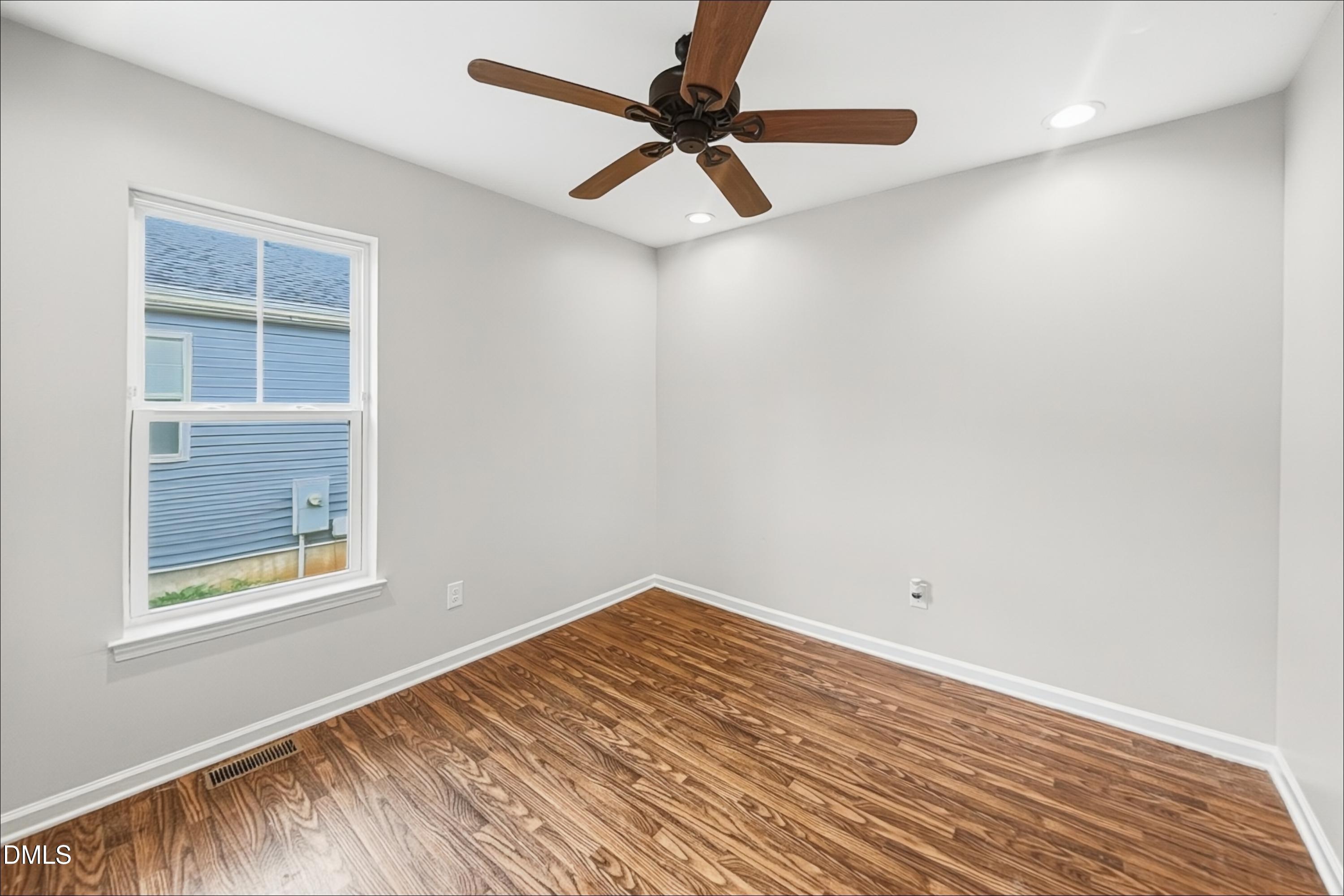 3057 Camden Creek Drive Property Photo 12