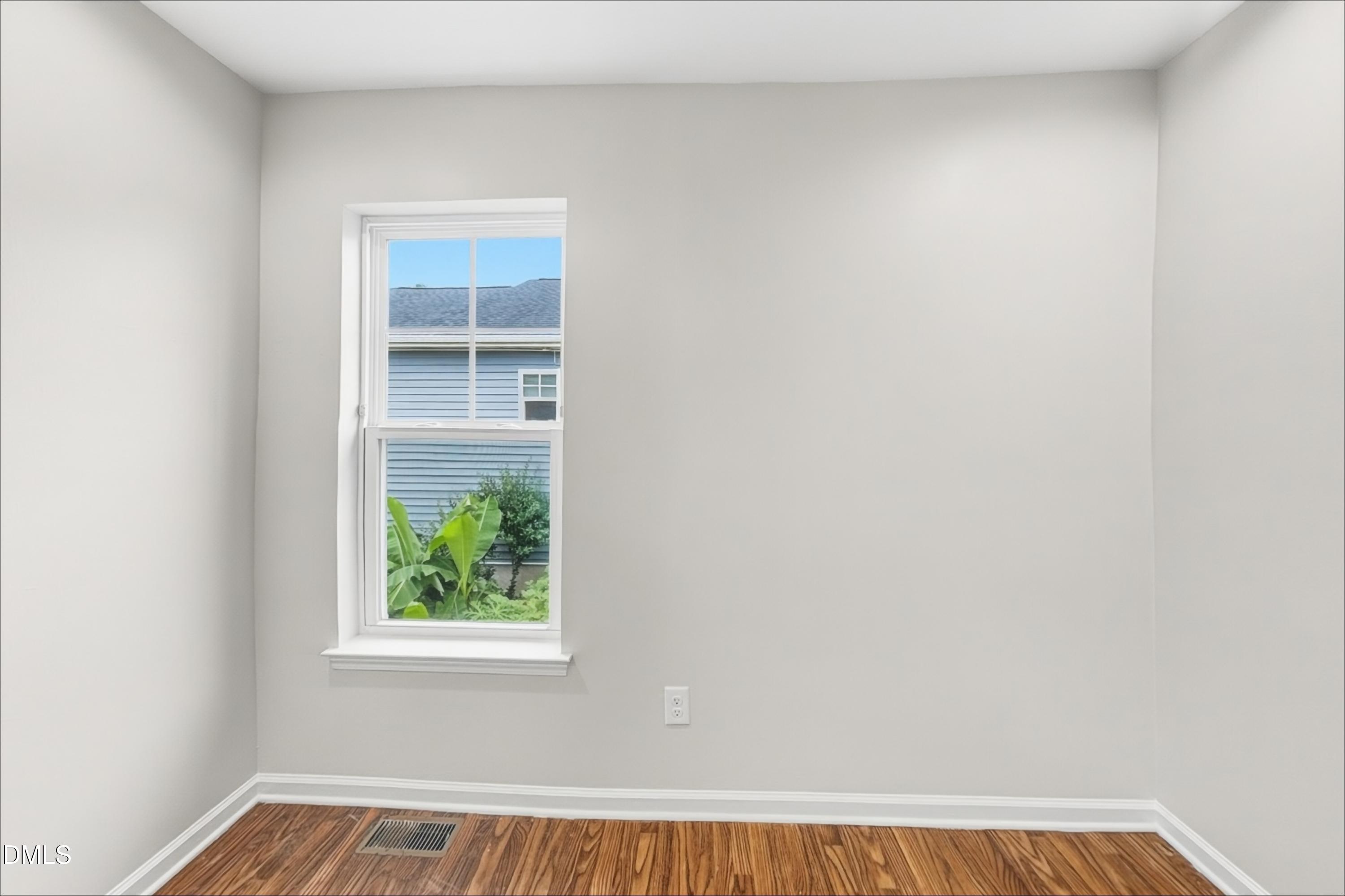 3057 Camden Creek Drive Property Photo 13