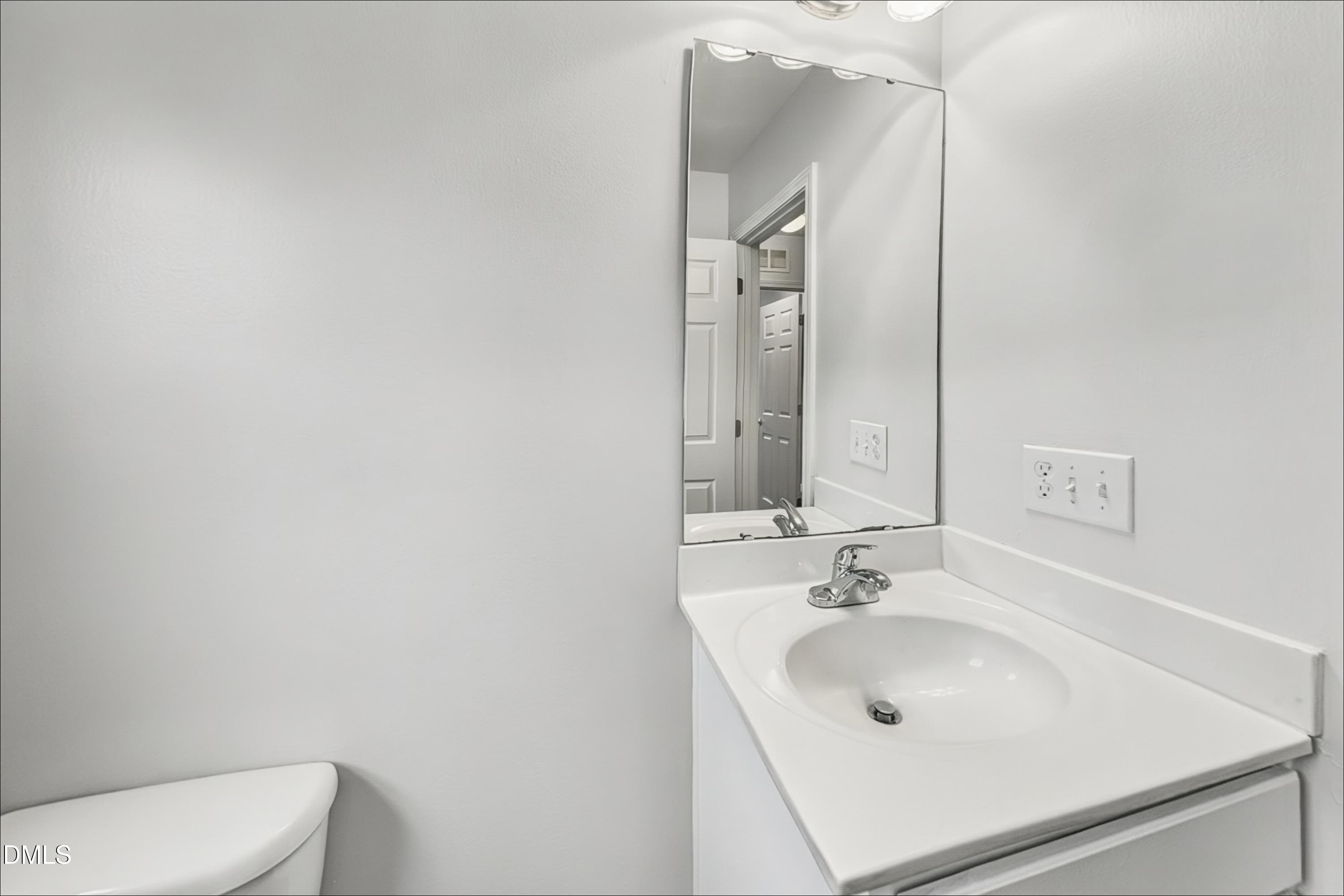 3057 Camden Creek Drive Property Photo 14