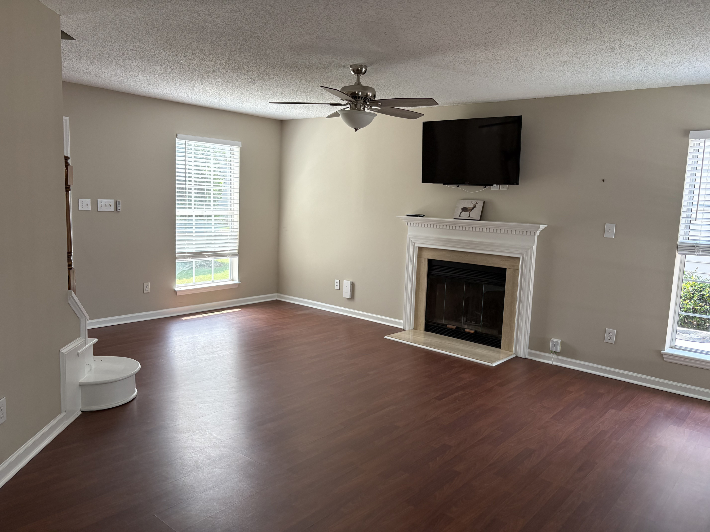 2505 Constitution Drive Property Photo 4