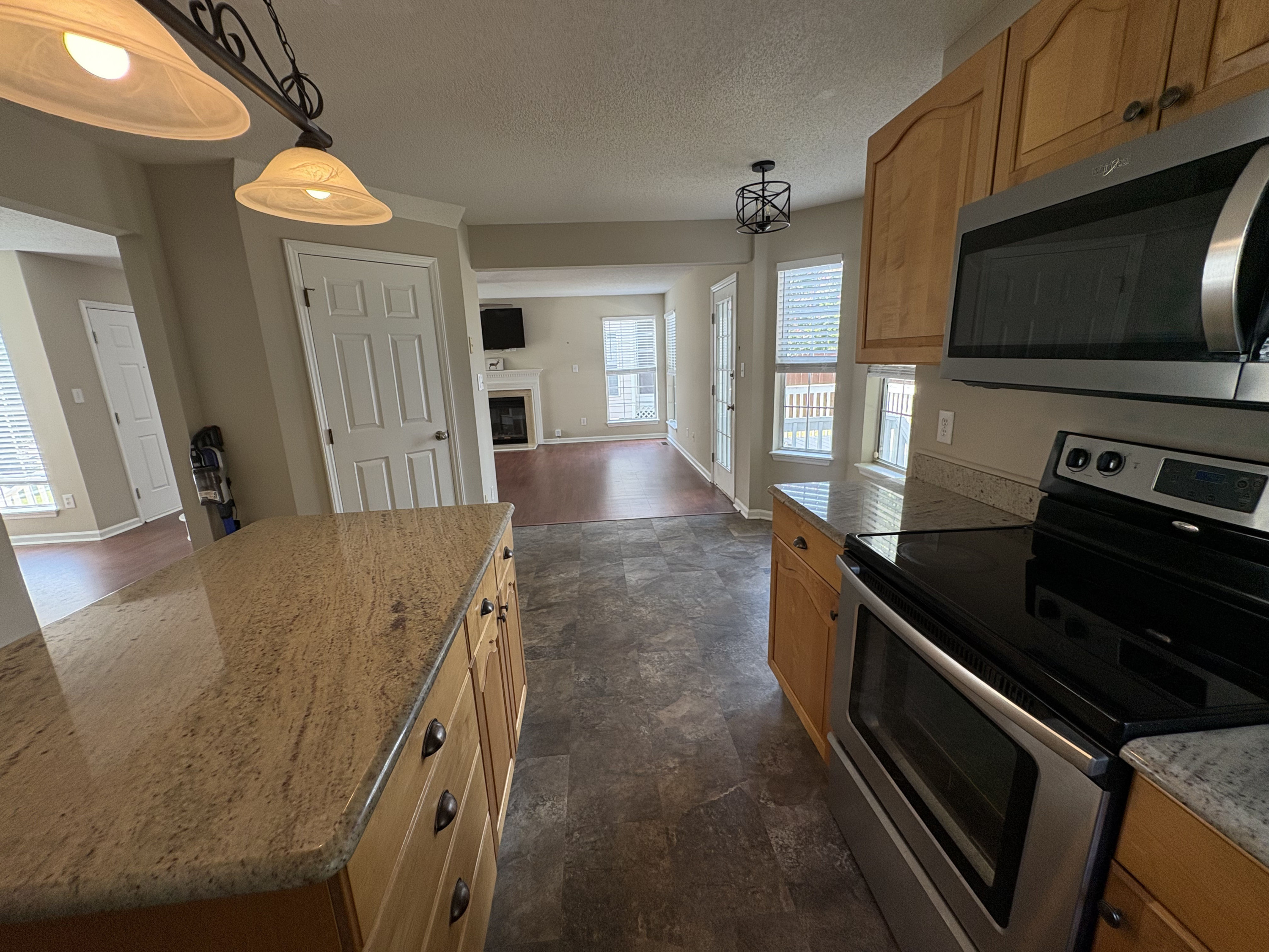 2505 Constitution Drive Property Photo 12
