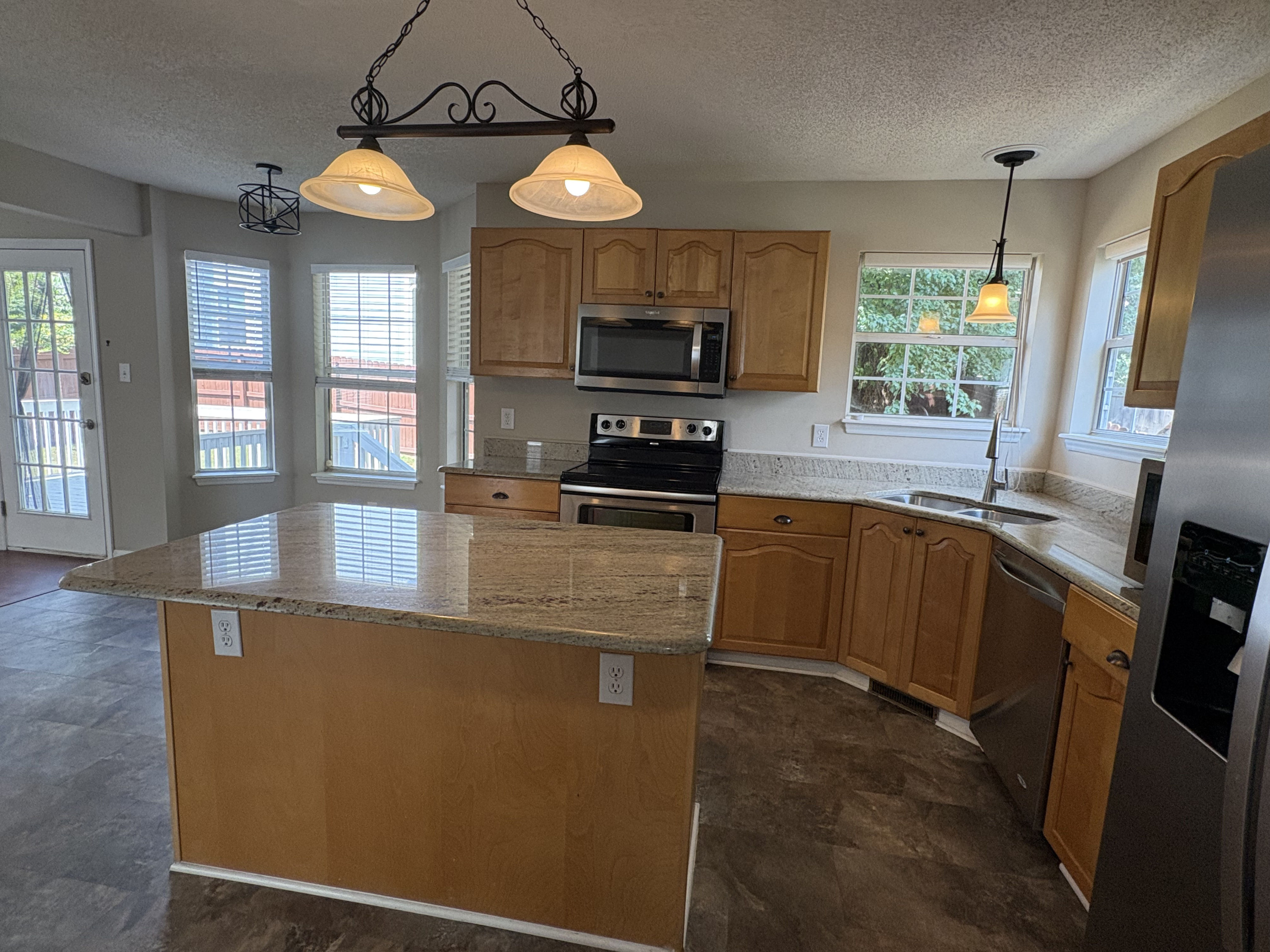 2505 Constitution Drive Property Photo 15