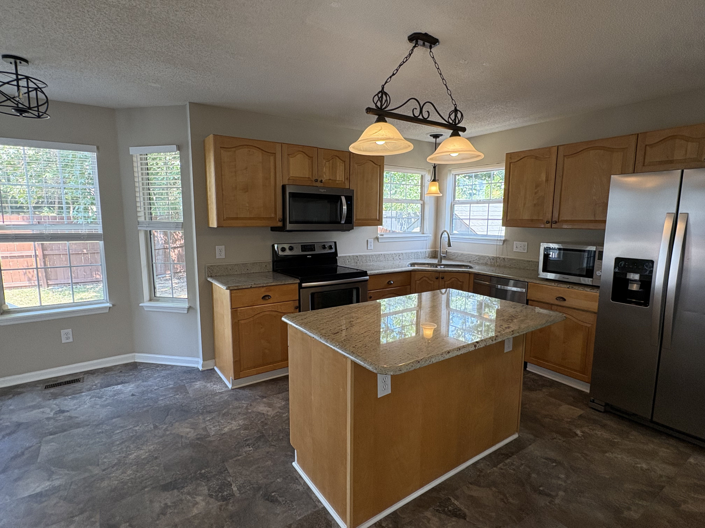 2505 Constitution Drive Property Photo 17