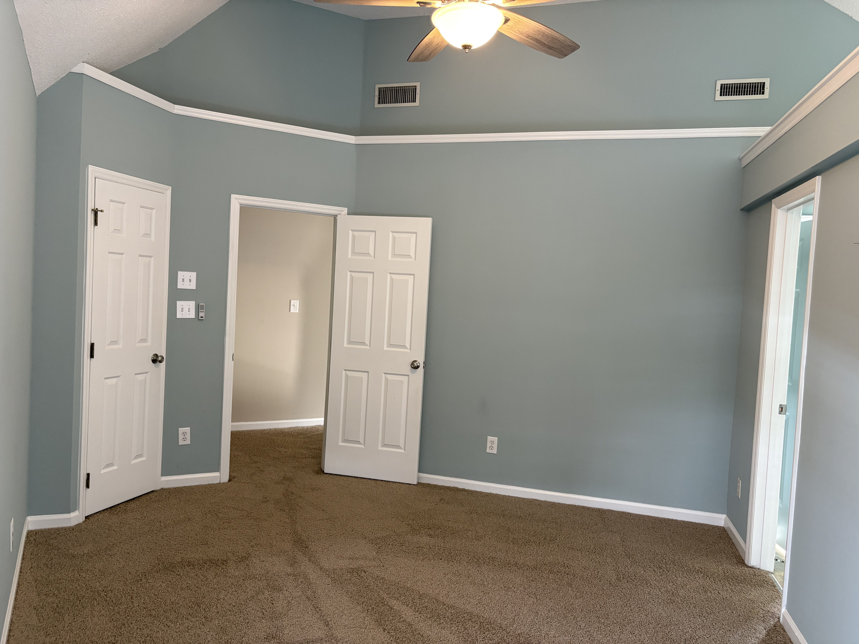 2505 Constitution Drive Property Photo 24