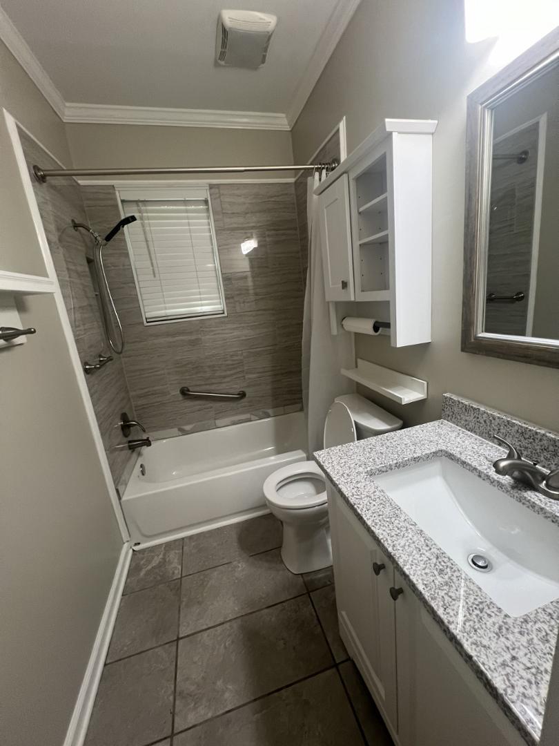 1464 Sawyer Road Property Photo 8