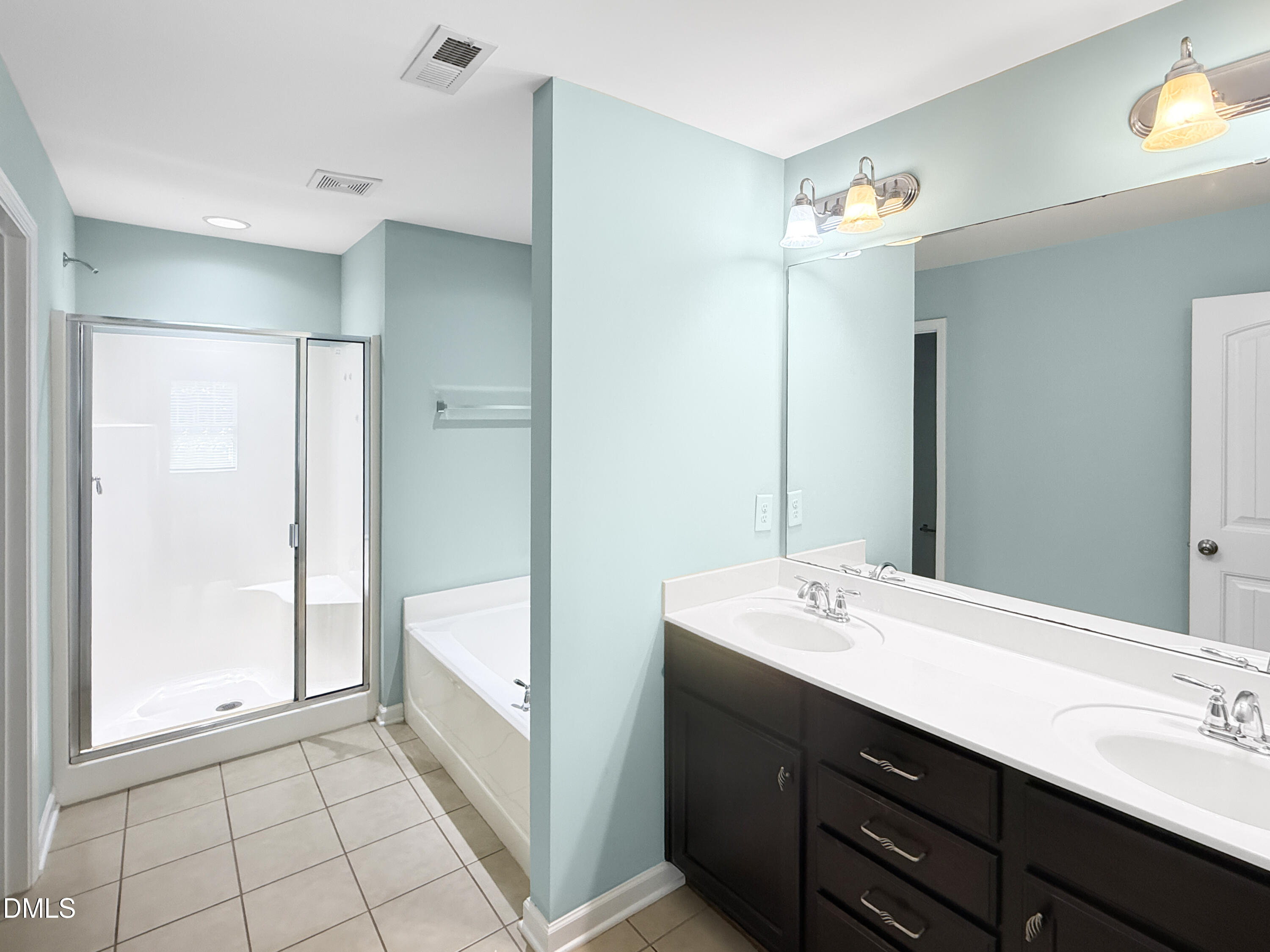 2449 Memory Ridge Drive Property Photo 10
