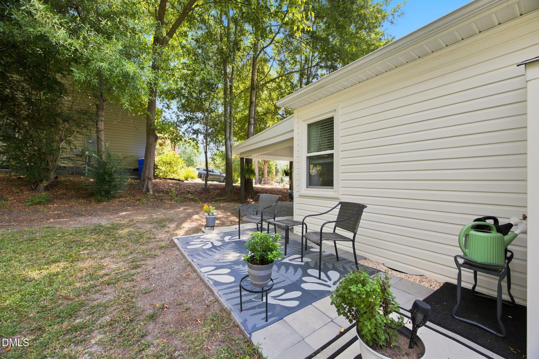 331 E Lillington Street Property Photo 12