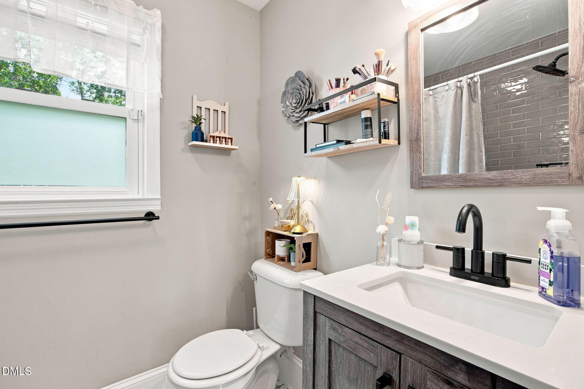 331 E Lillington Street Property Photo 19