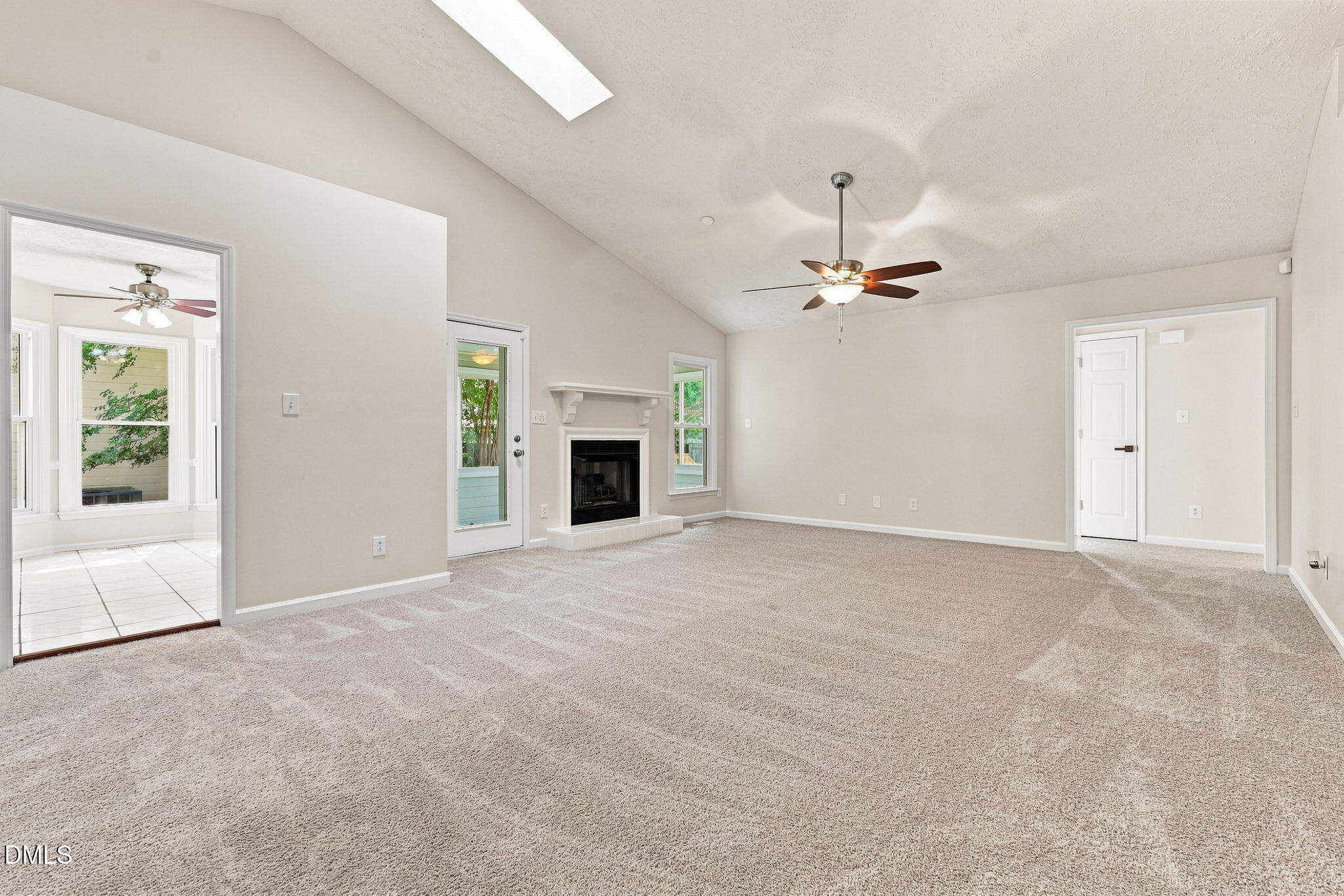 301 Larchmont Road Property Photo 7