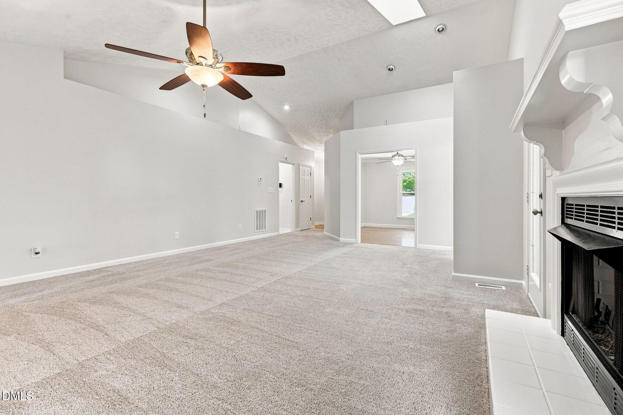 301 Larchmont Road Property Photo 10