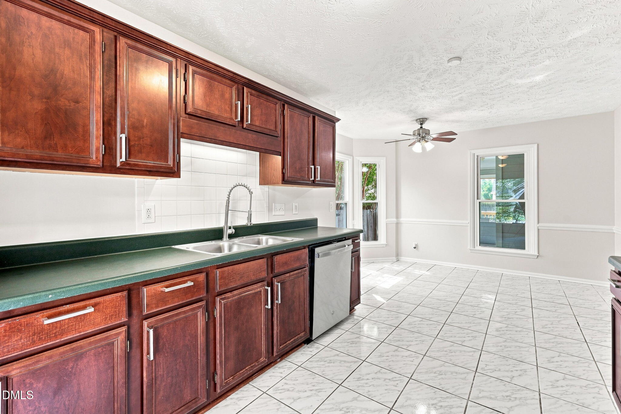 301 Larchmont Road Property Photo 19