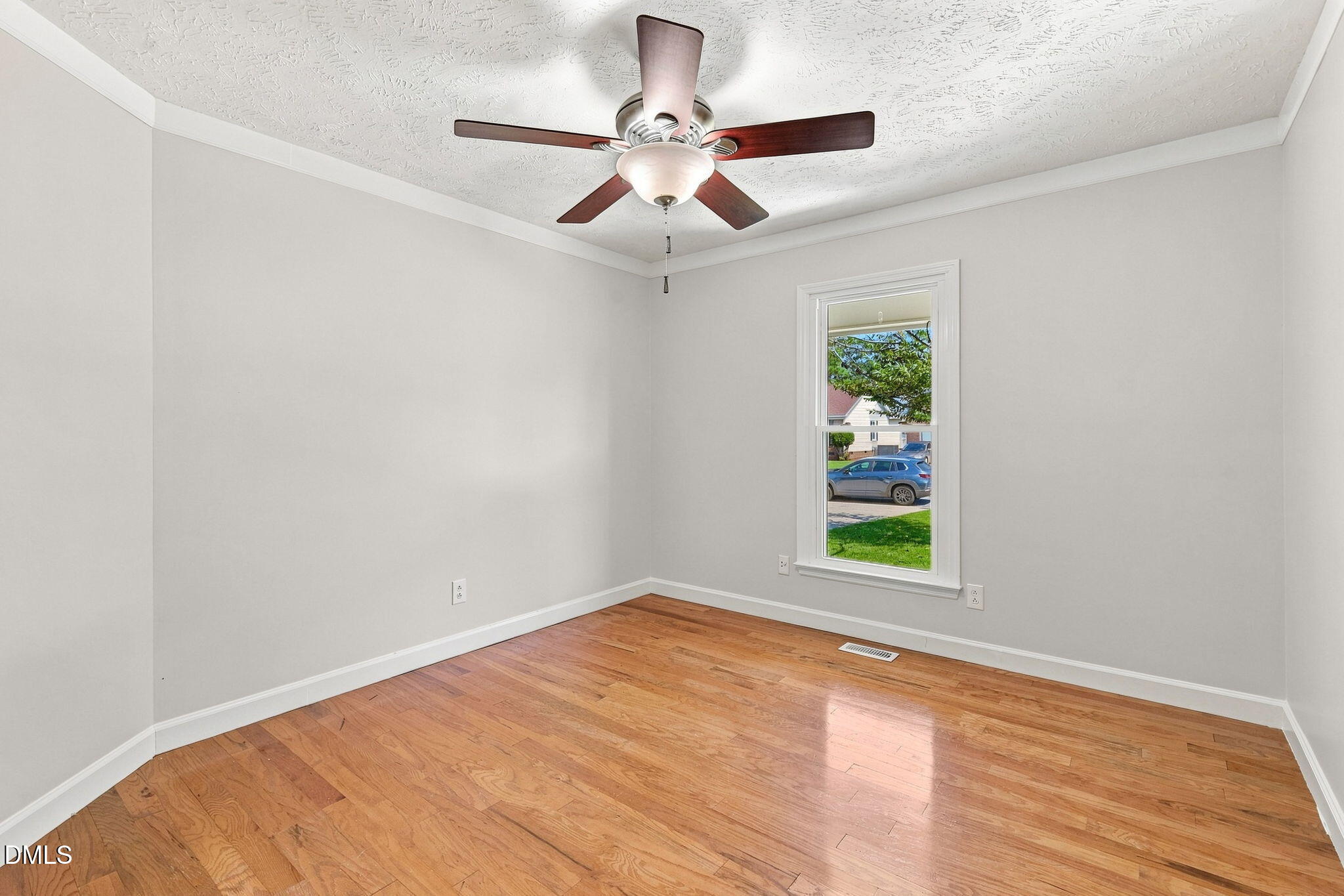 301 Larchmont Road Property Photo 20