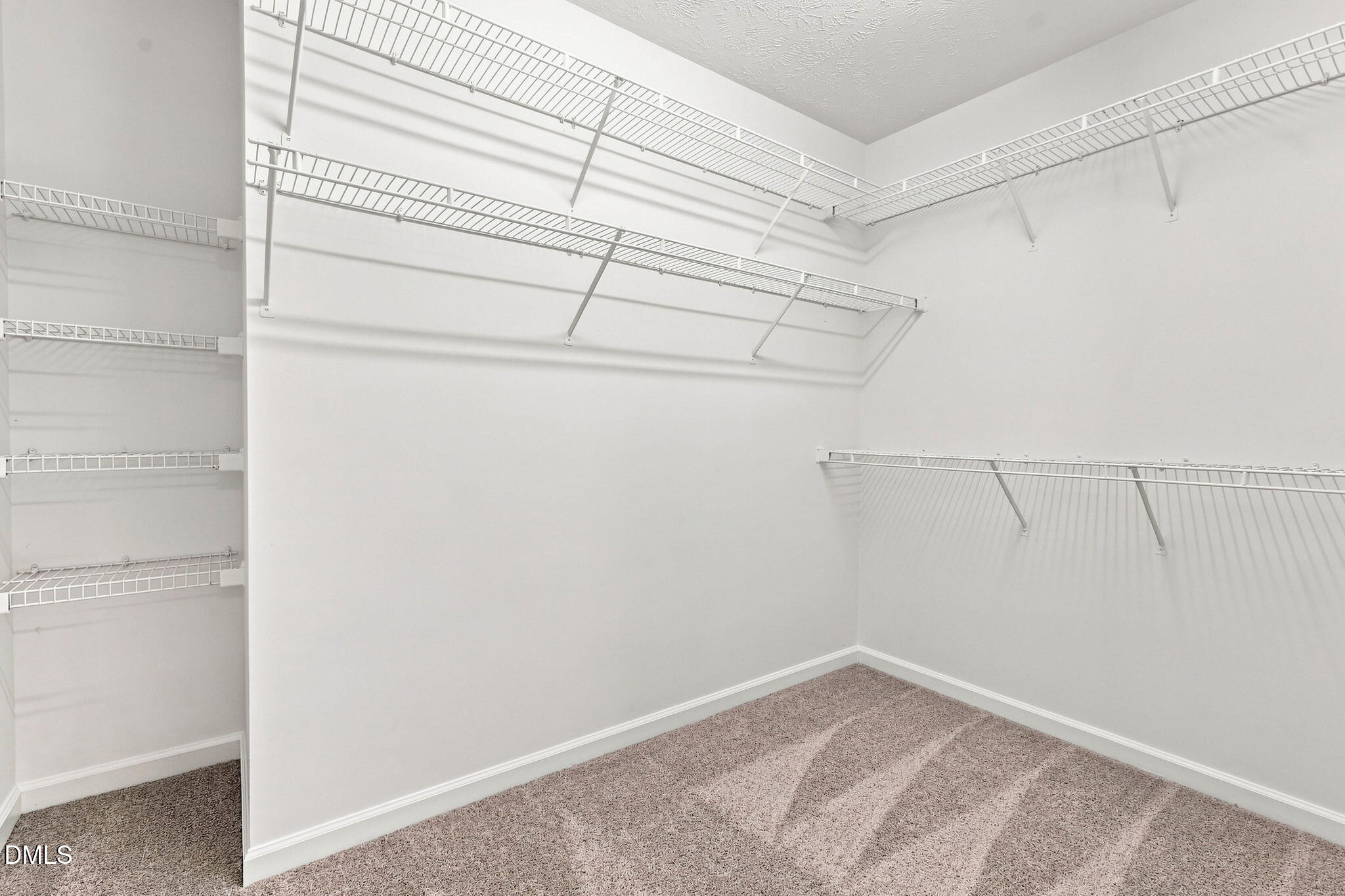 301 Larchmont Road Property Photo 23
