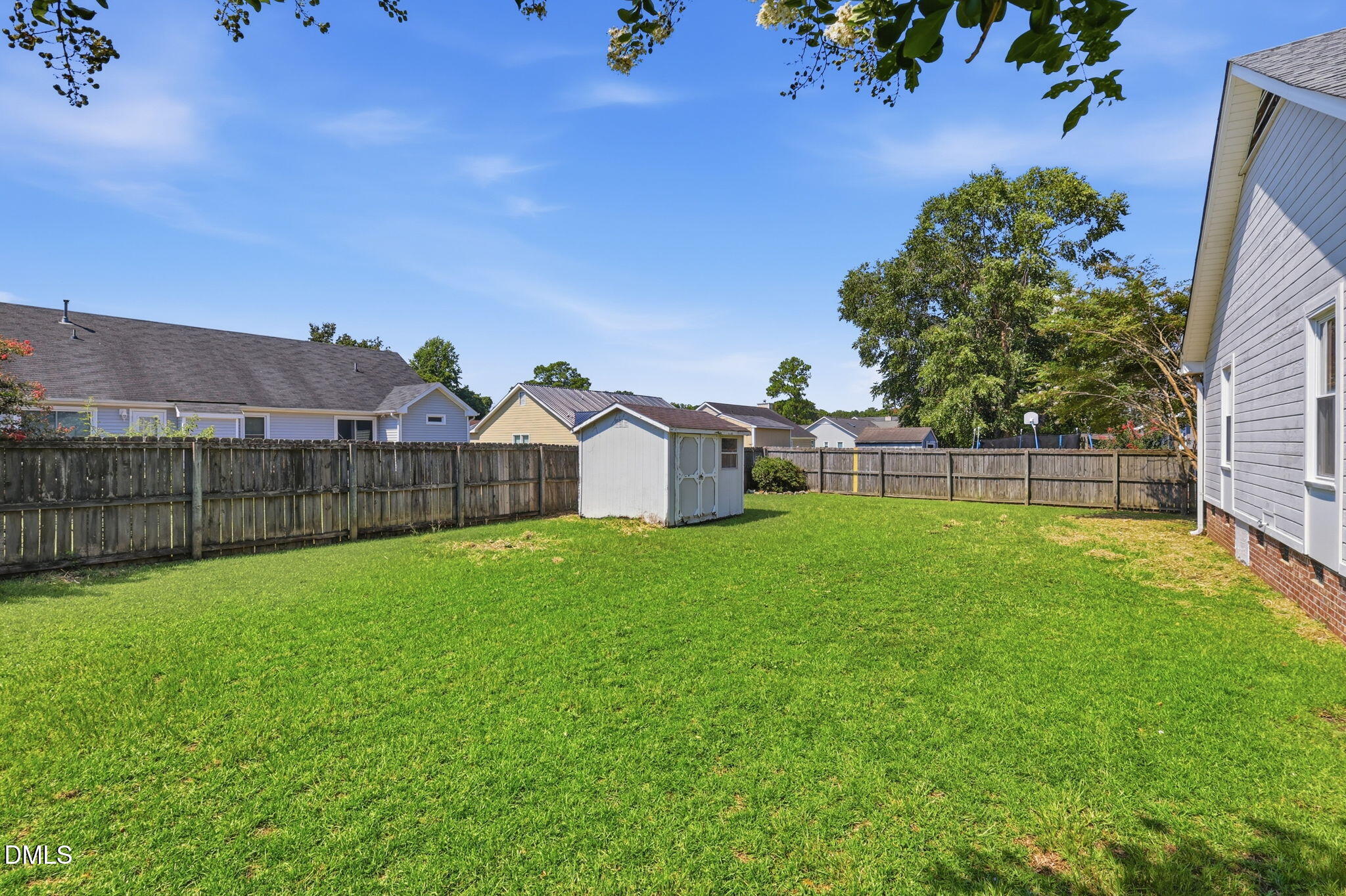 301 Larchmont Road Property Photo 40