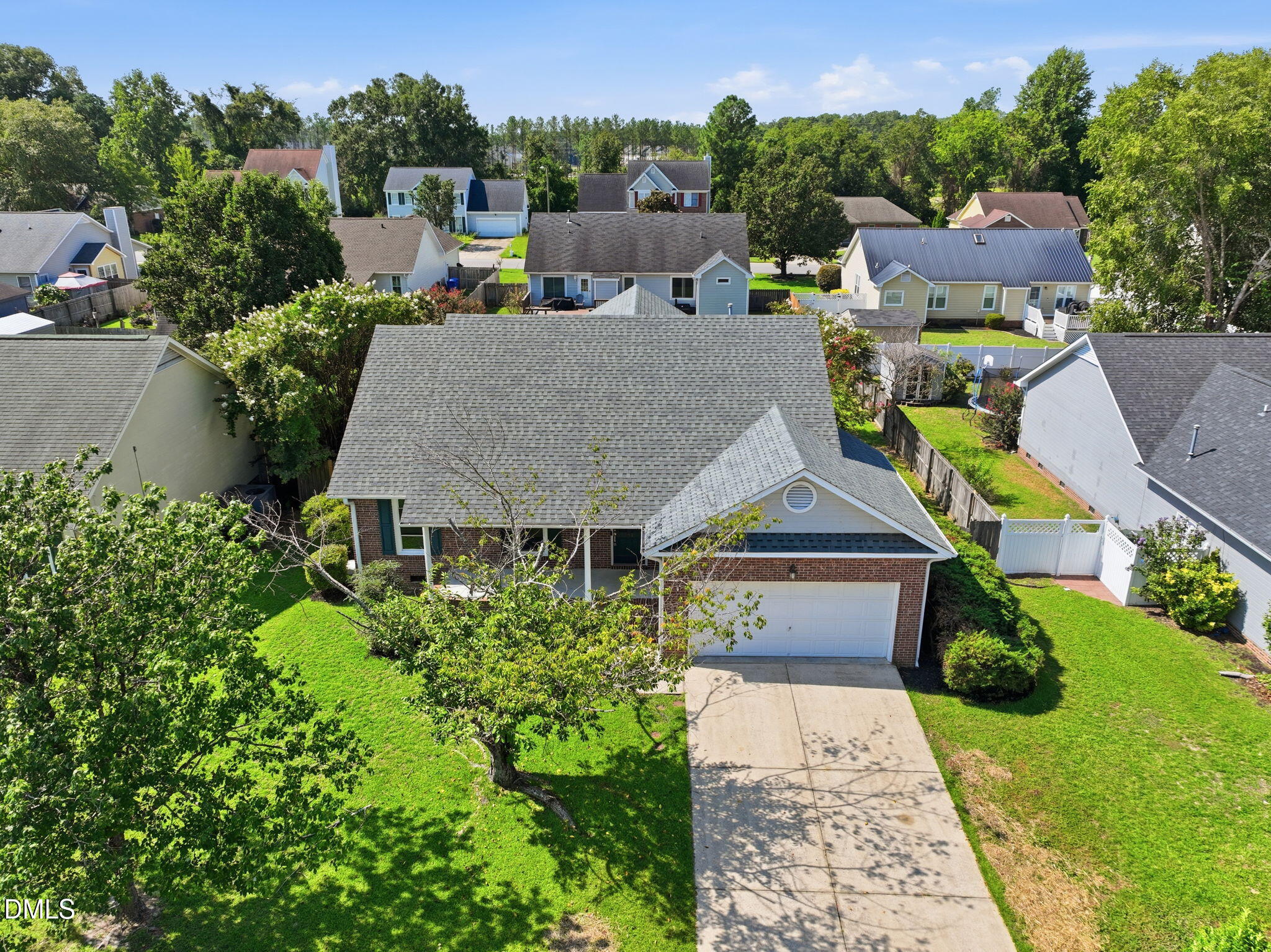 301 Larchmont Road Property Photo 49