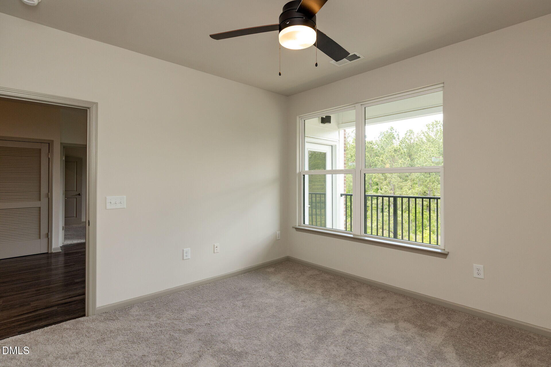 2218 Gathering Square Court Property Photo 24