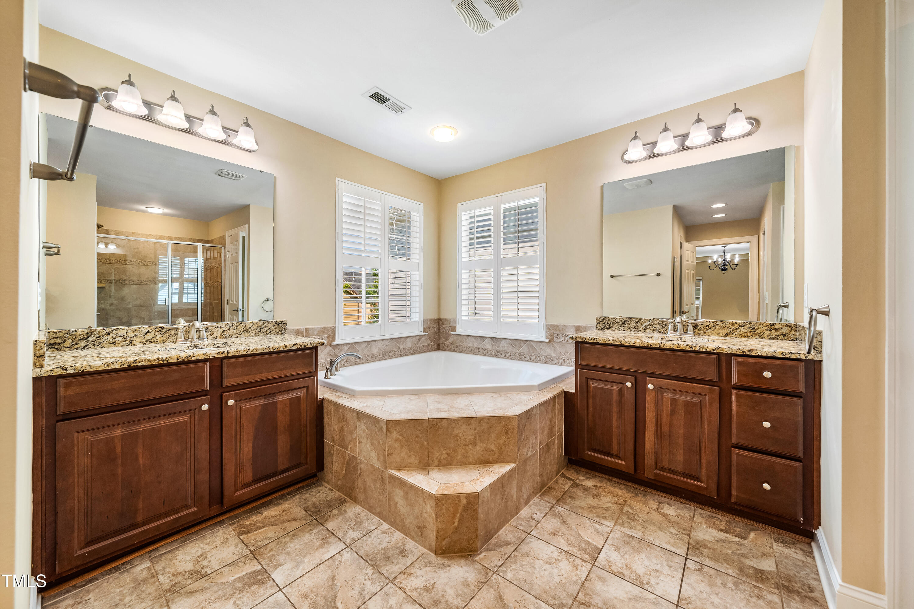 2129 Glade Valley Lane Property Photo 25