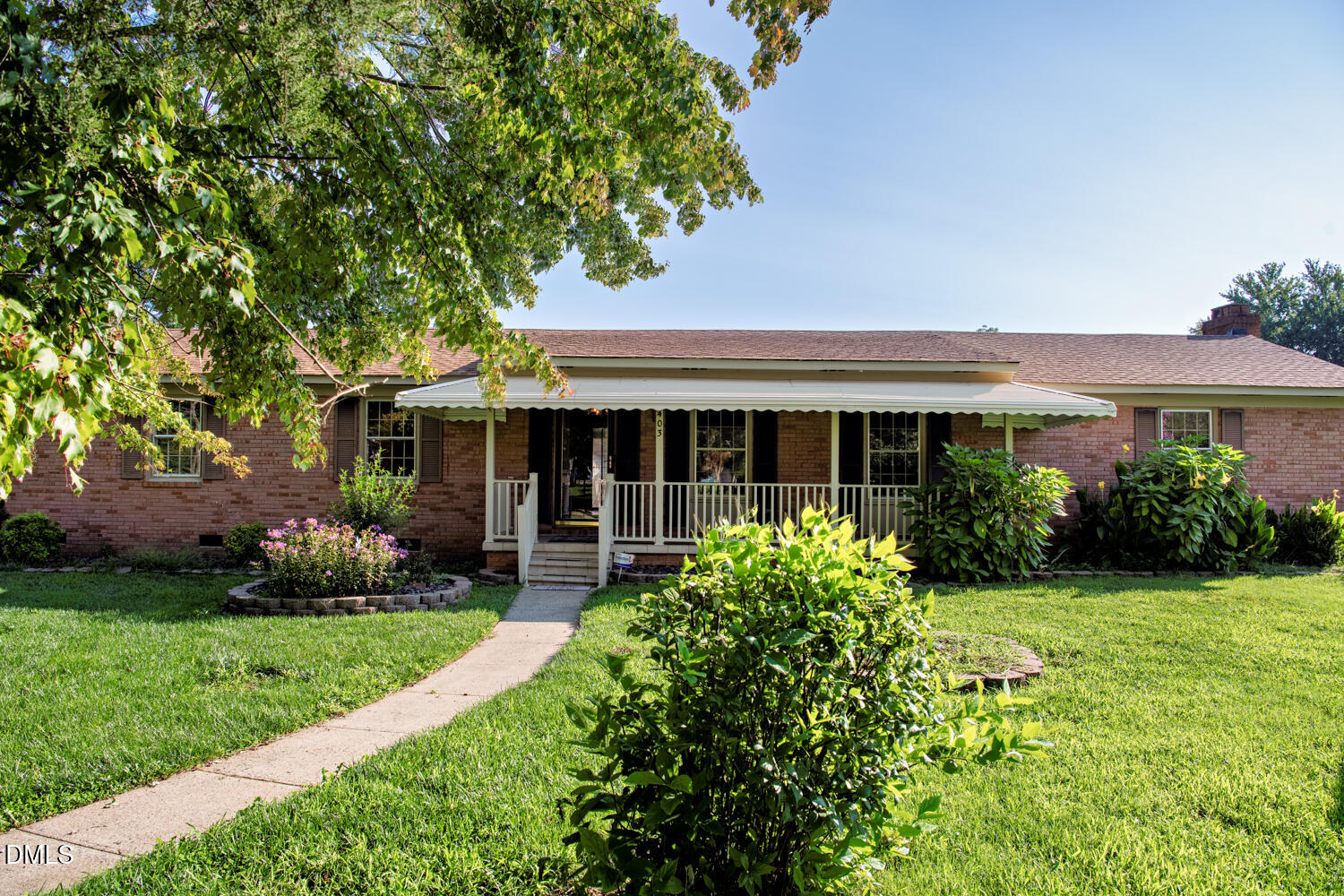 403 E Mcpherson Drive Property Photo 1