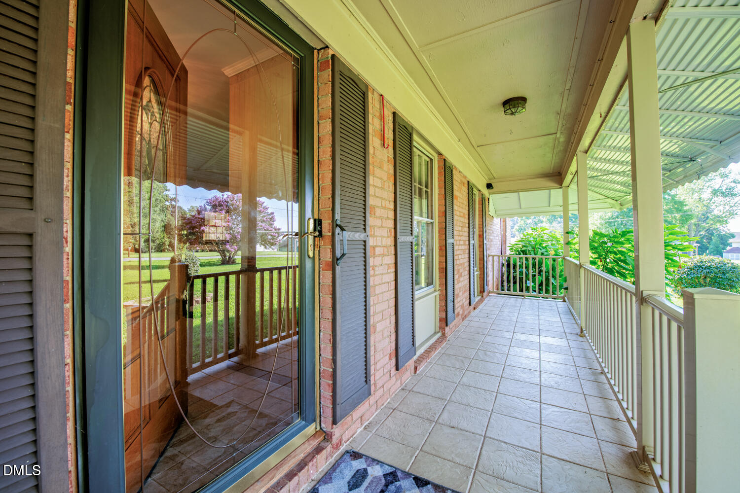 403 E Mcpherson Drive Property Photo 3