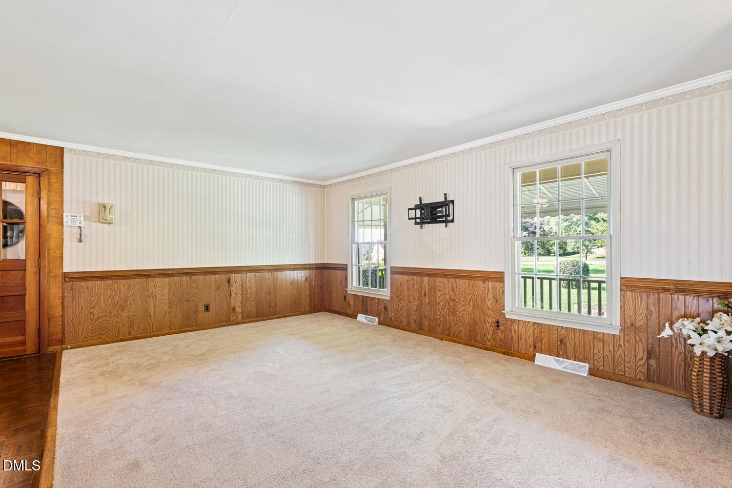 403 E Mcpherson Drive Property Photo 4