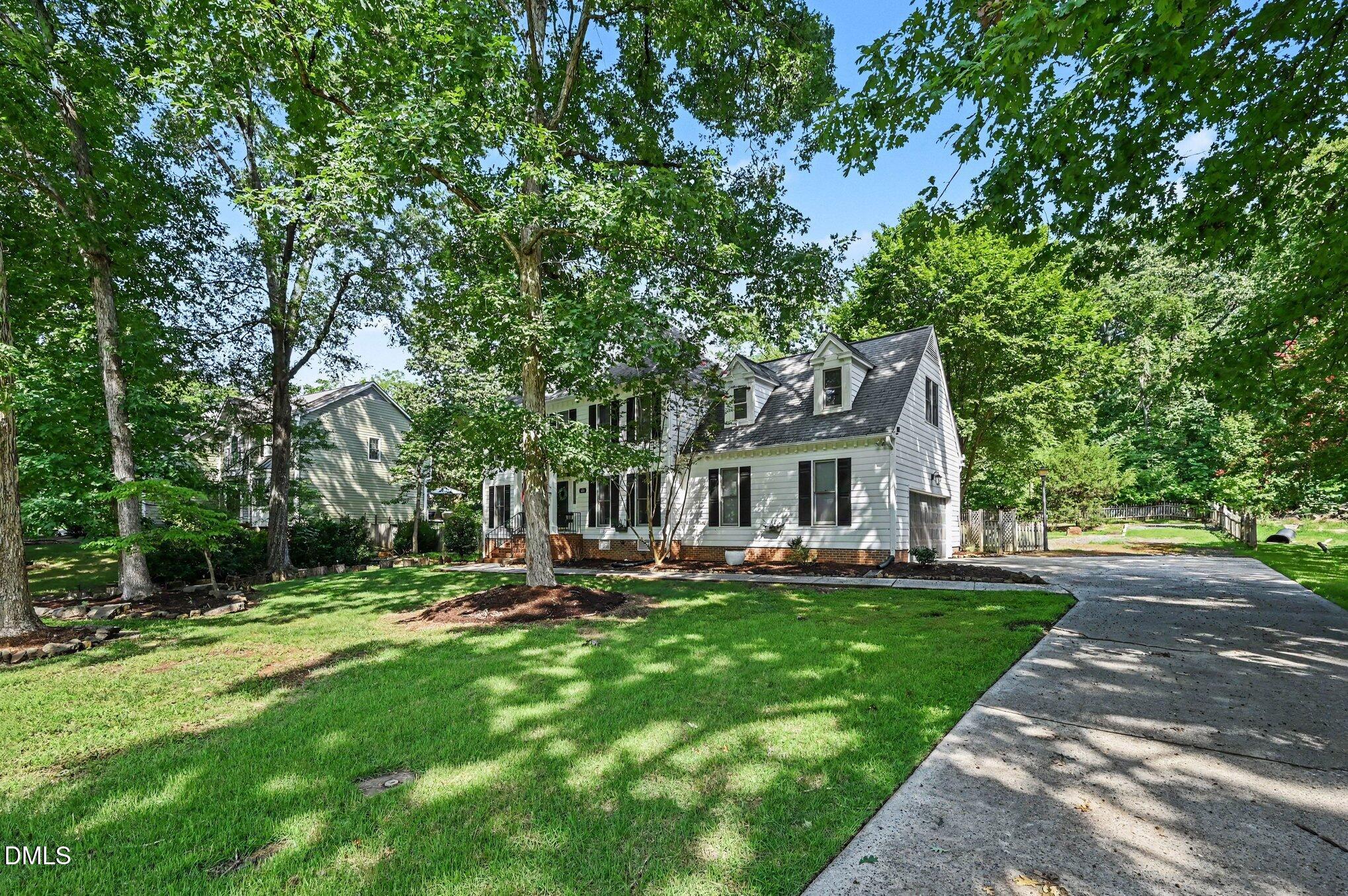 611 Flagstone Way Property Photo 6