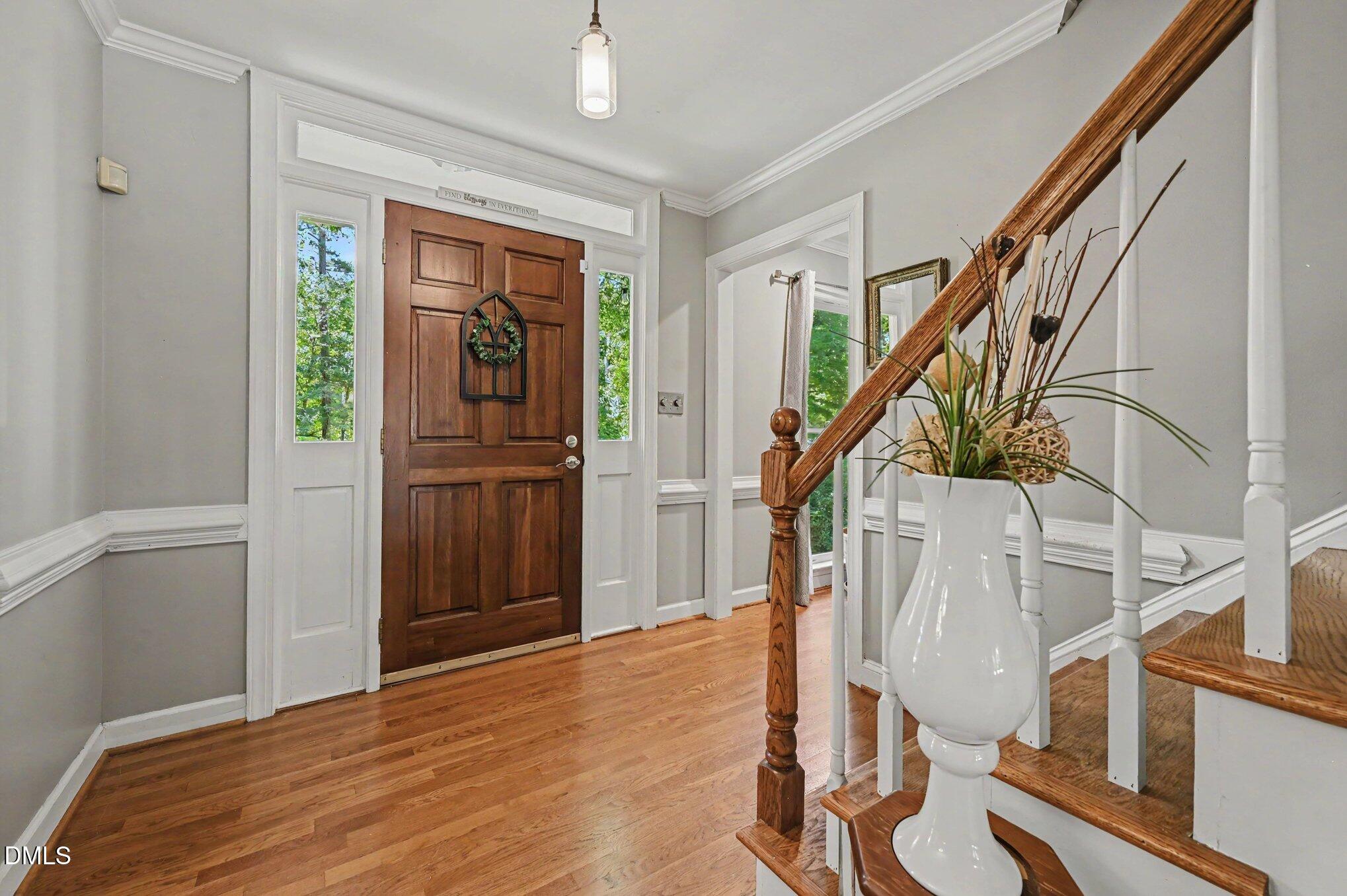 611 Flagstone Way Property Photo 8