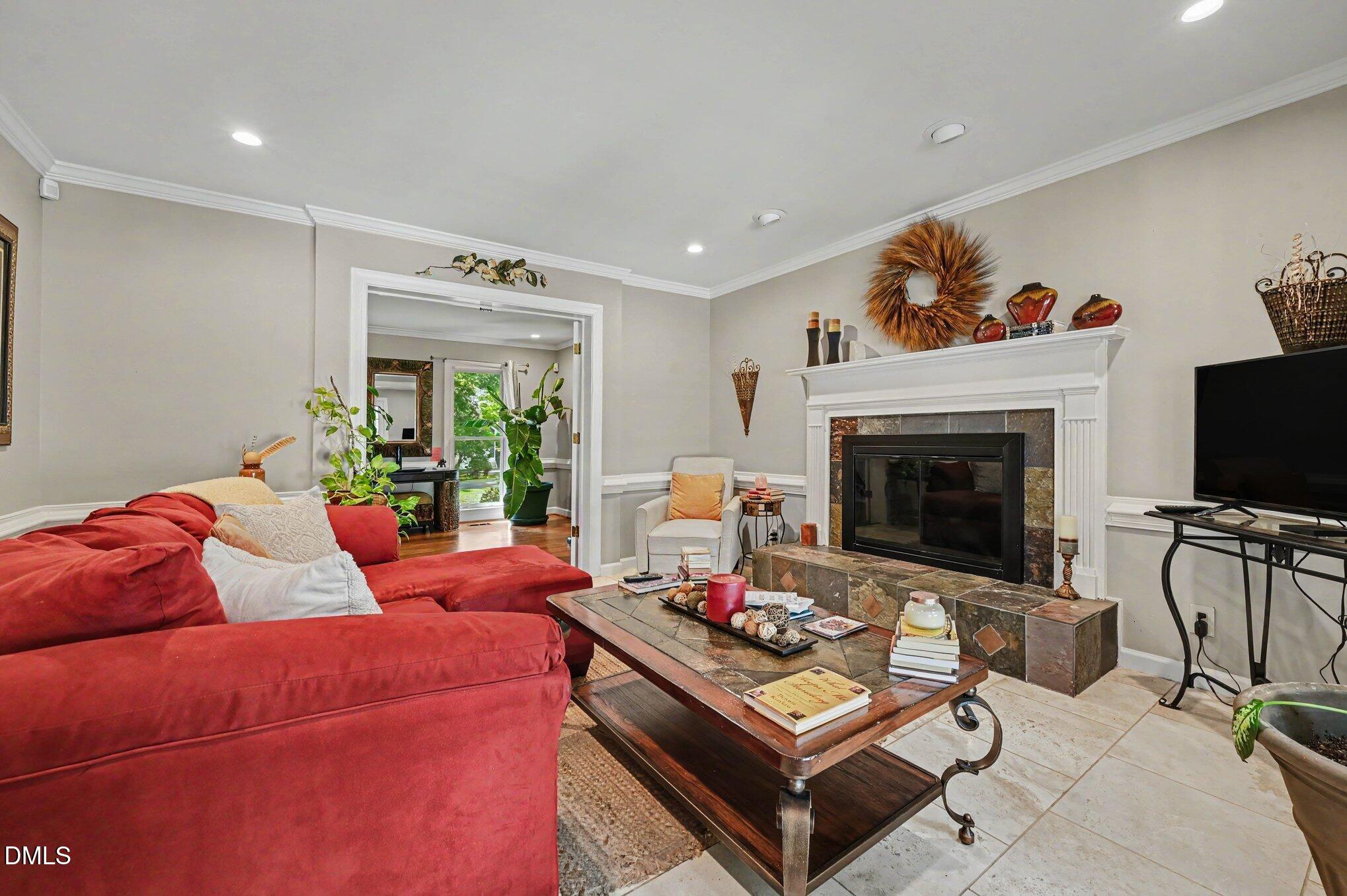 611 Flagstone Way Property Photo 14