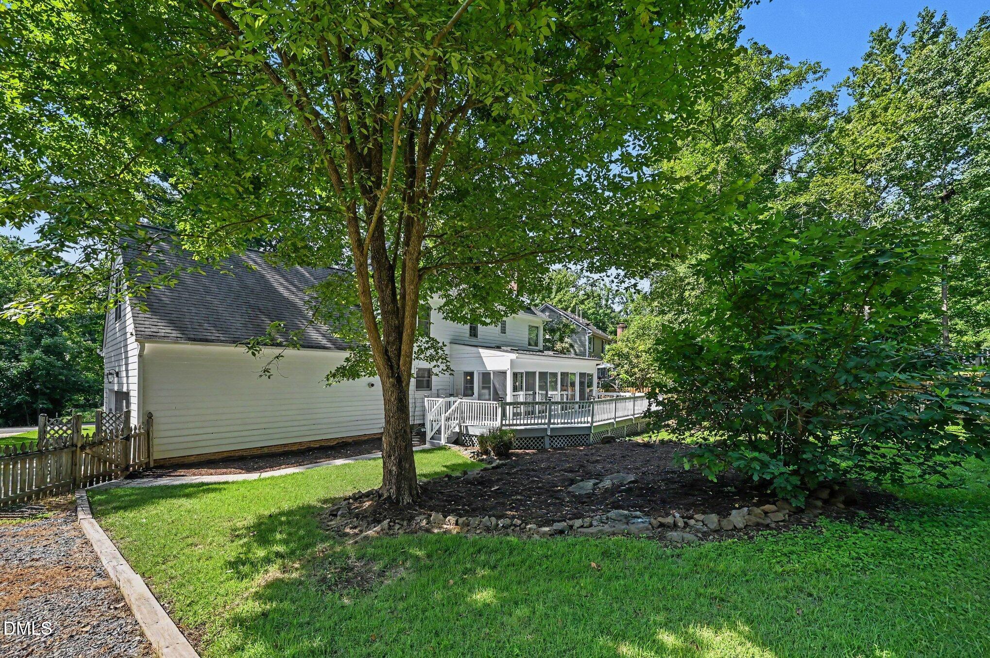 611 Flagstone Way Property Photo 30