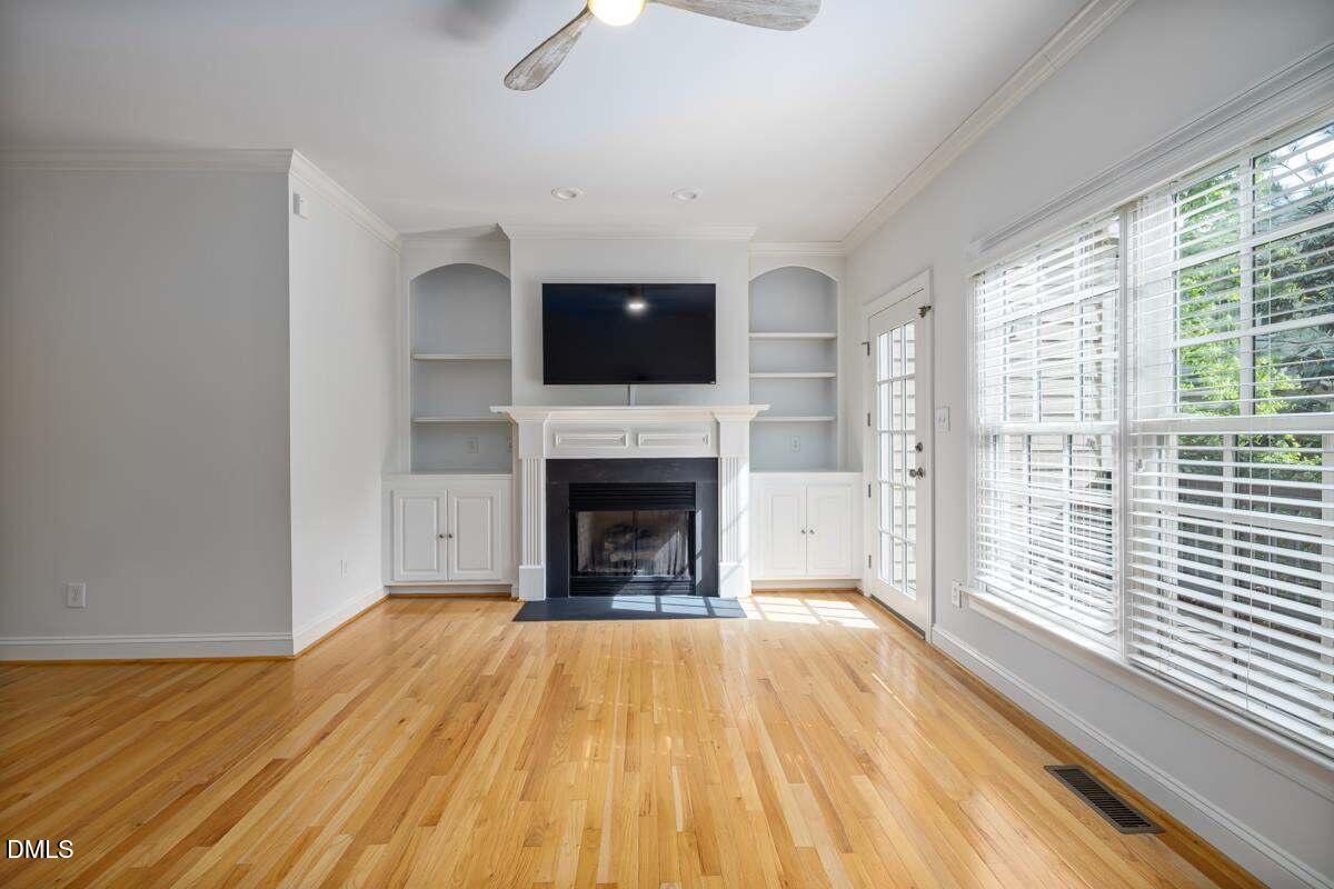 1300 Cameron View Court Property Photo 10