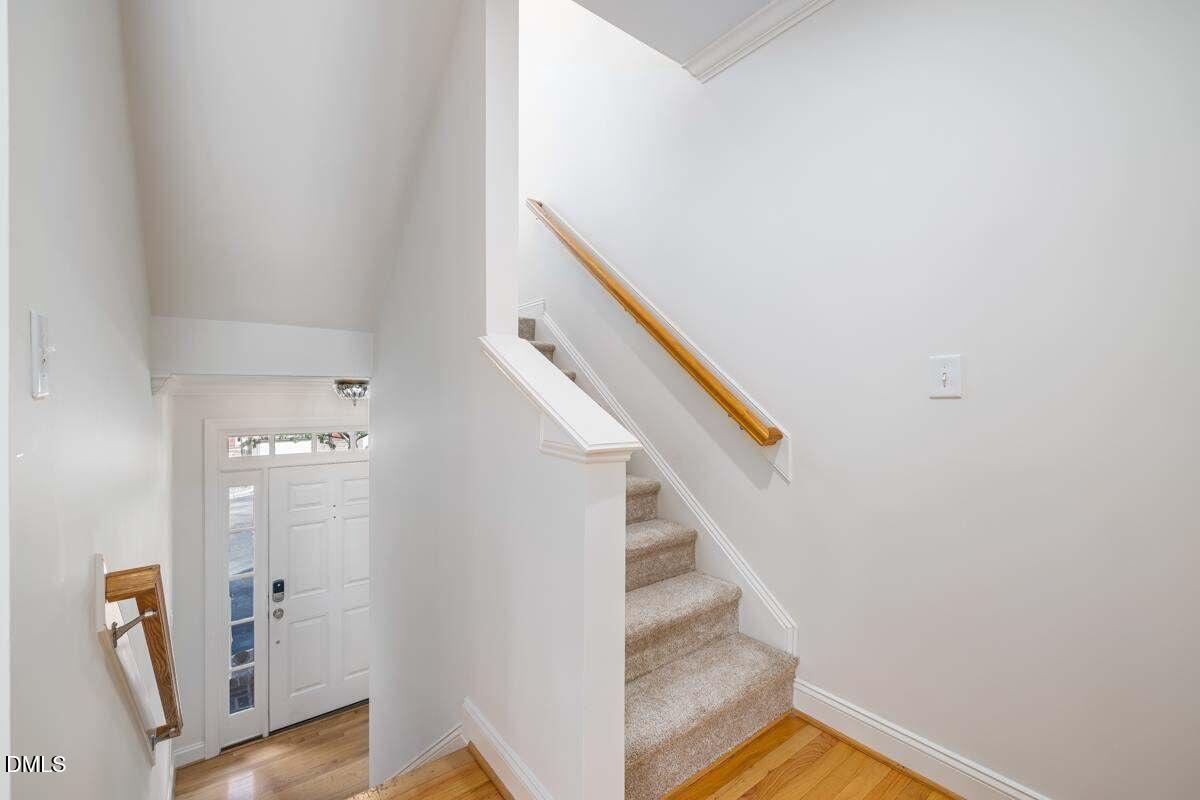 1300 Cameron View Court Property Photo 13