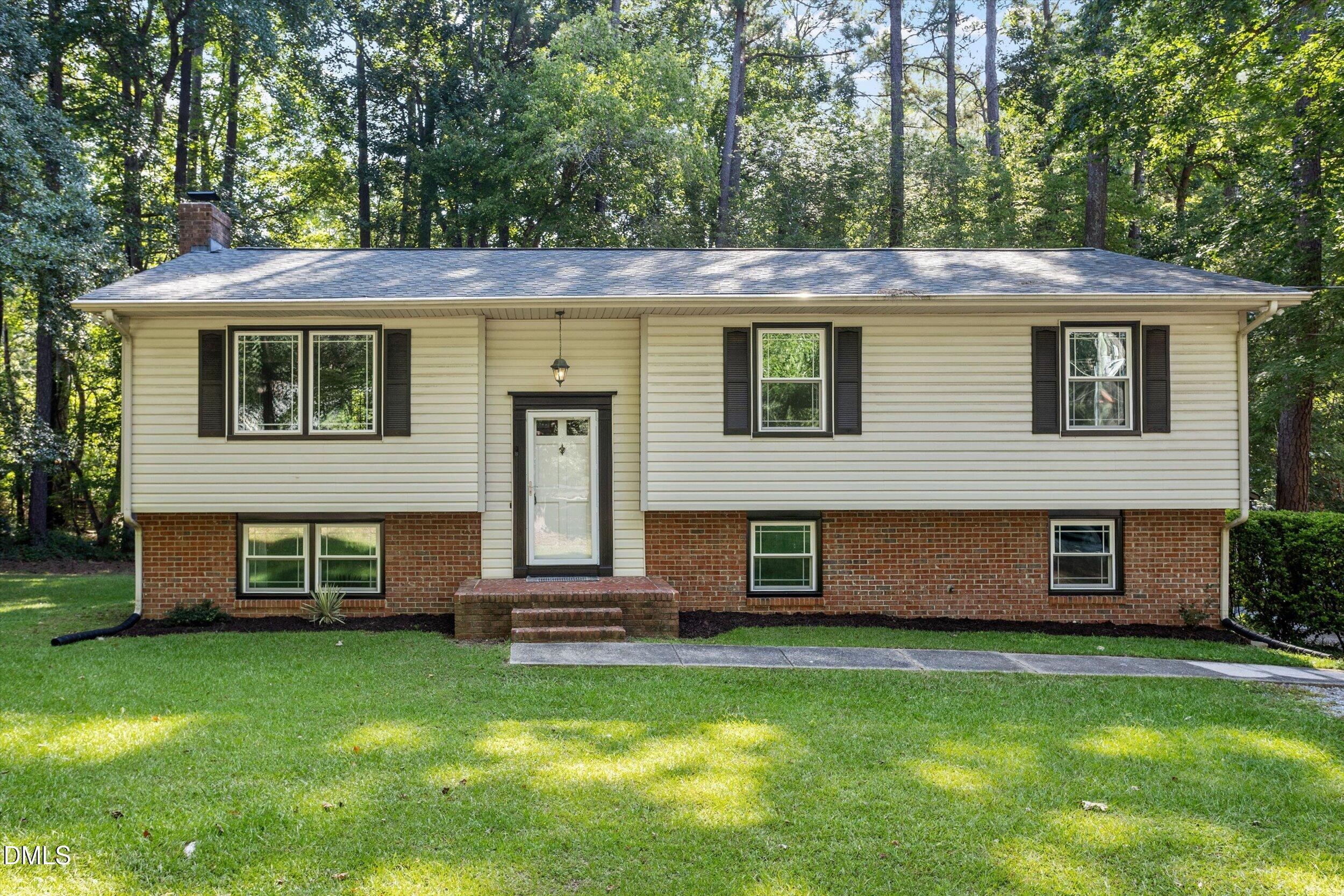 8305 Bells Lake Road Property Photo 1