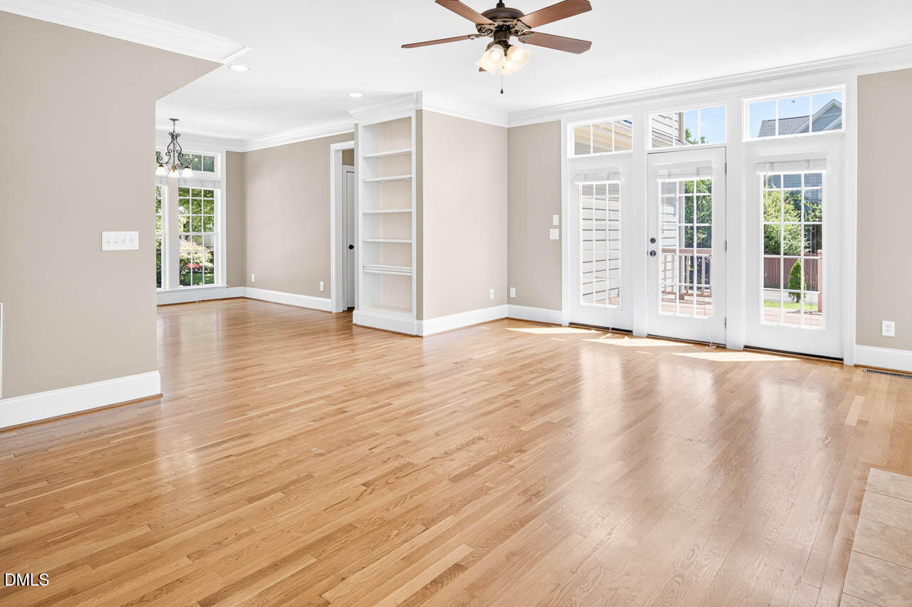 1305 Palace Garden Way Property Photo 8