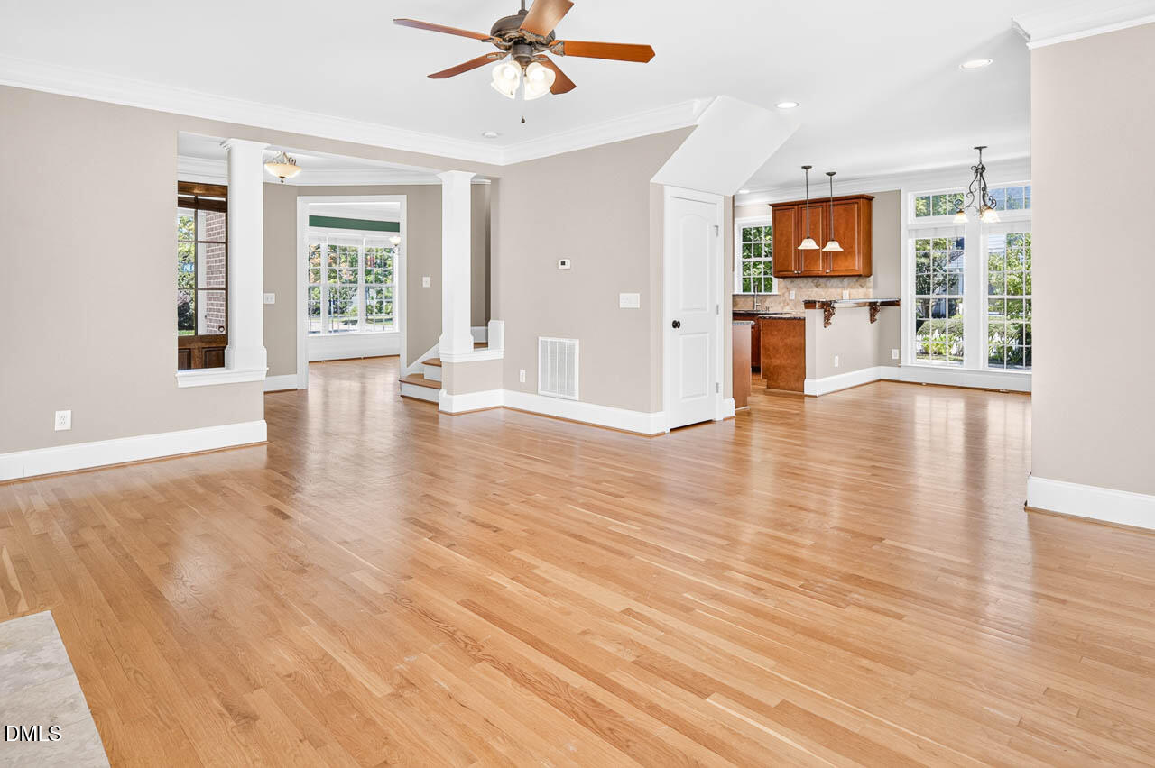 1305 Palace Garden Way Property Photo 9