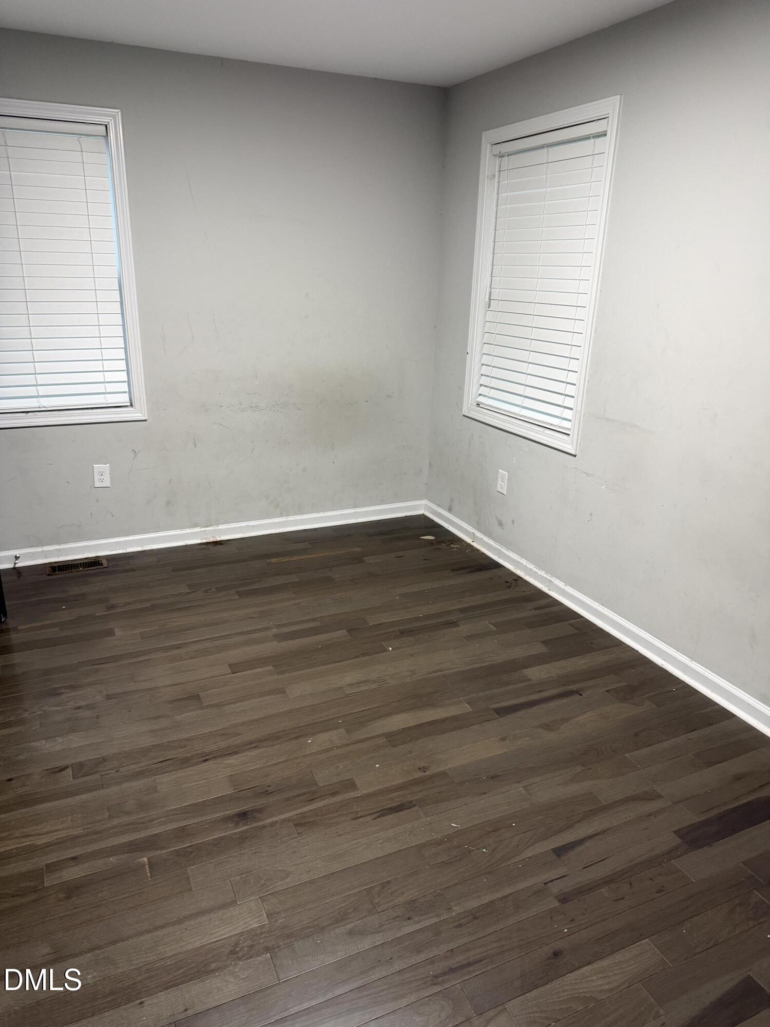 519 Barton Street Property Photo 8