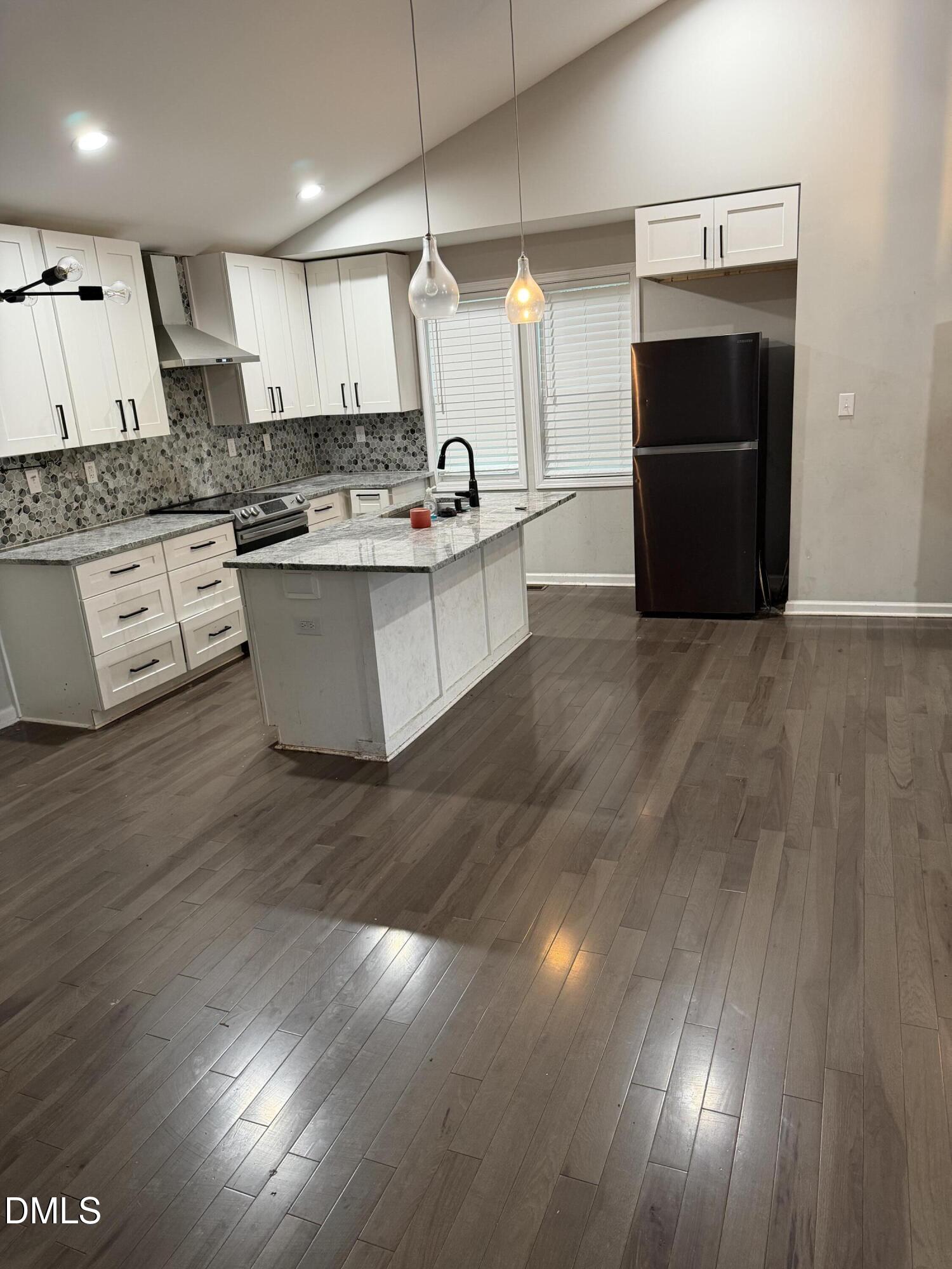 519 Barton Street Property Photo 11