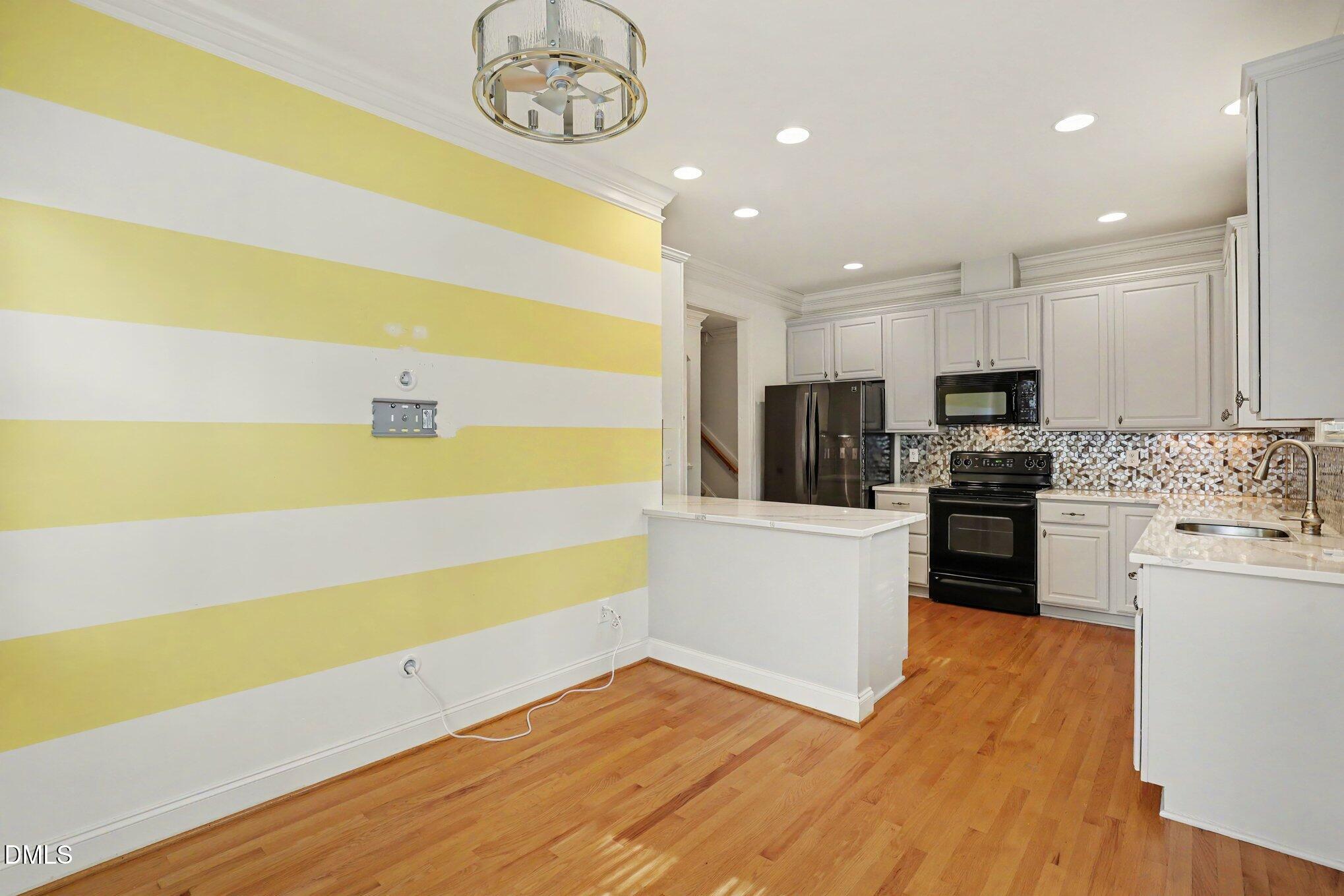 11003 Flower Bed Court Property Photo 14