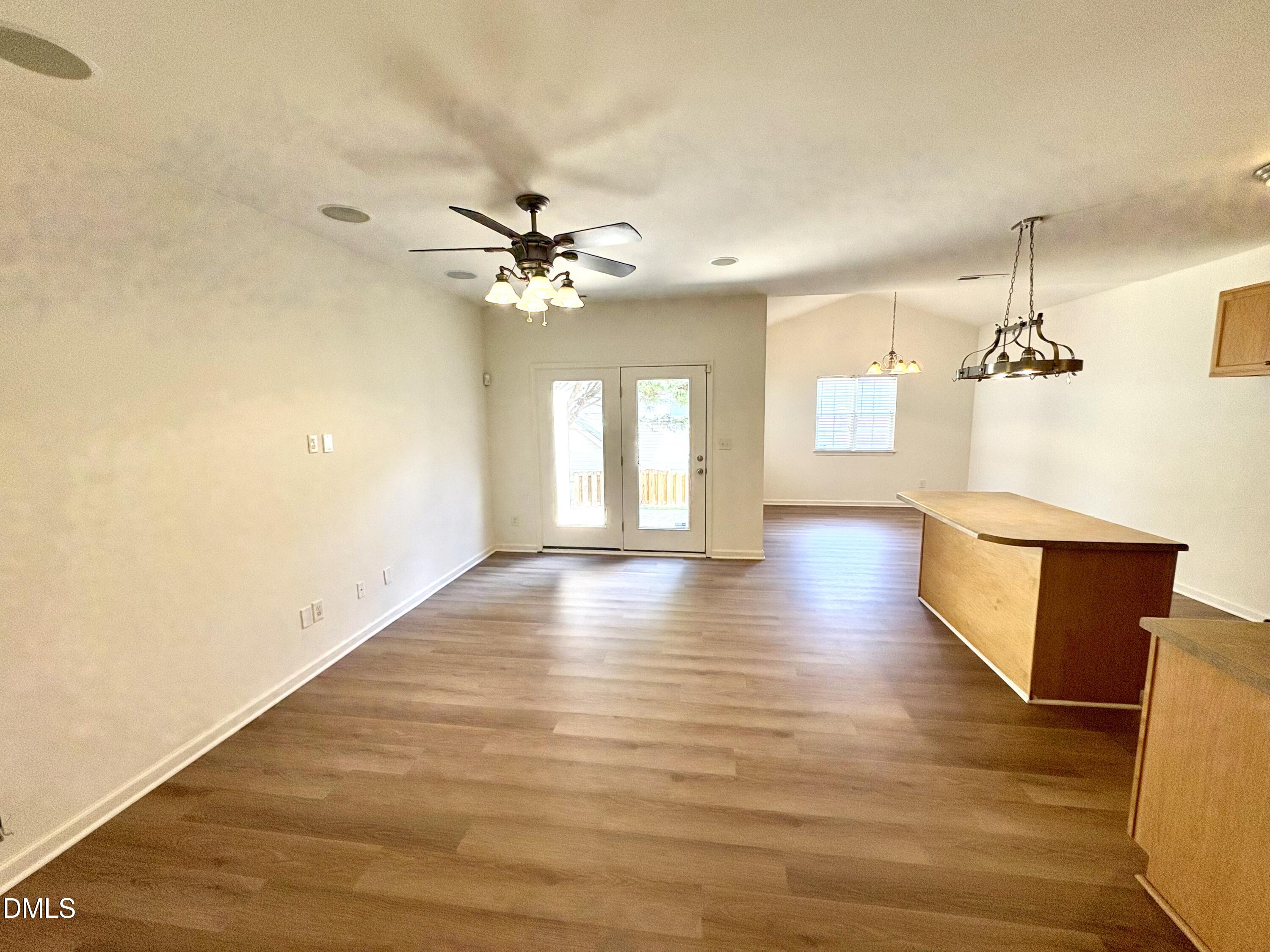 255 Plaza Drive E Property Photo 3