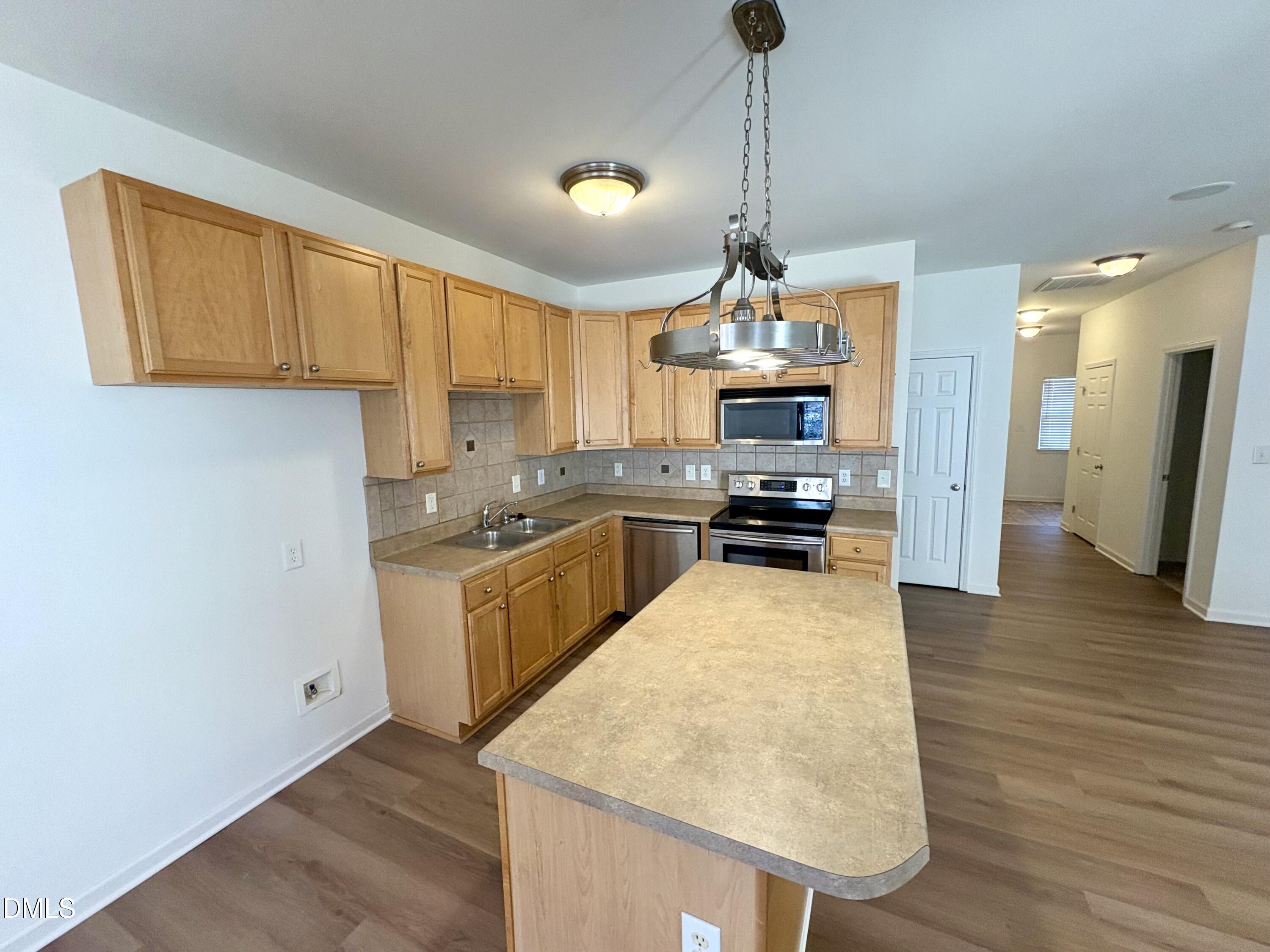 255 Plaza Drive E Property Photo 7