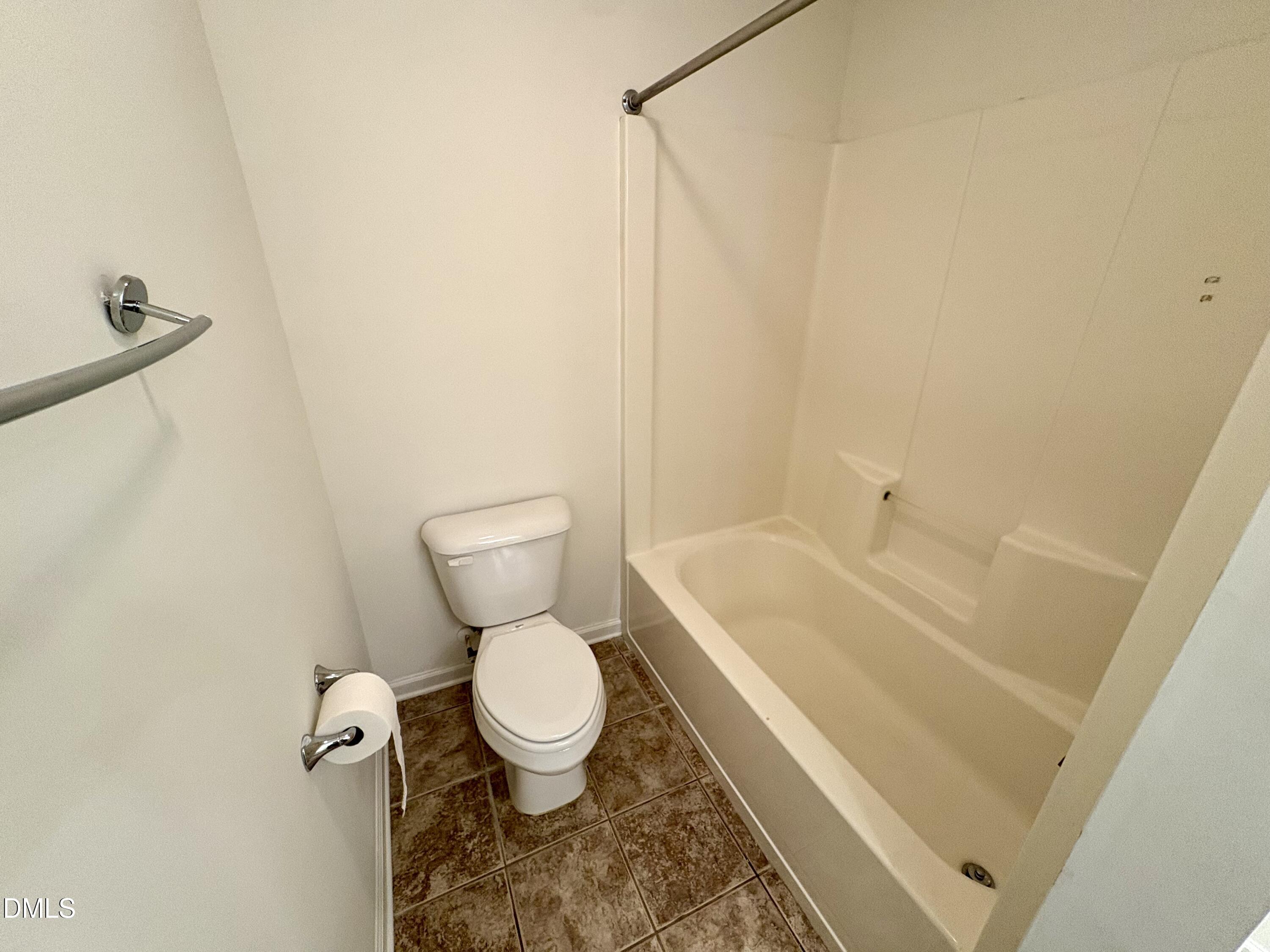 255 Plaza Drive E Property Photo 15