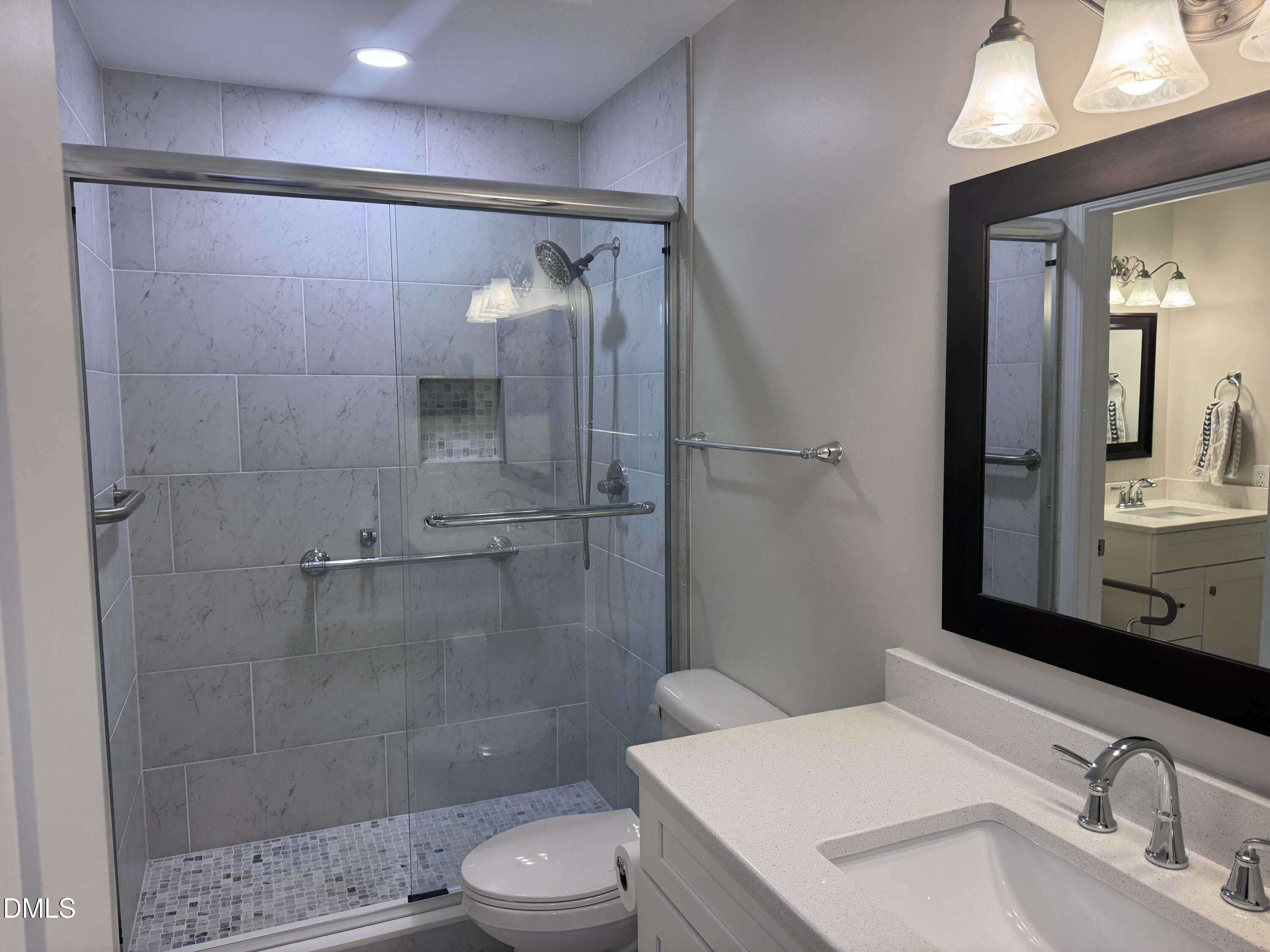102 Fifer Court Property Photo 6