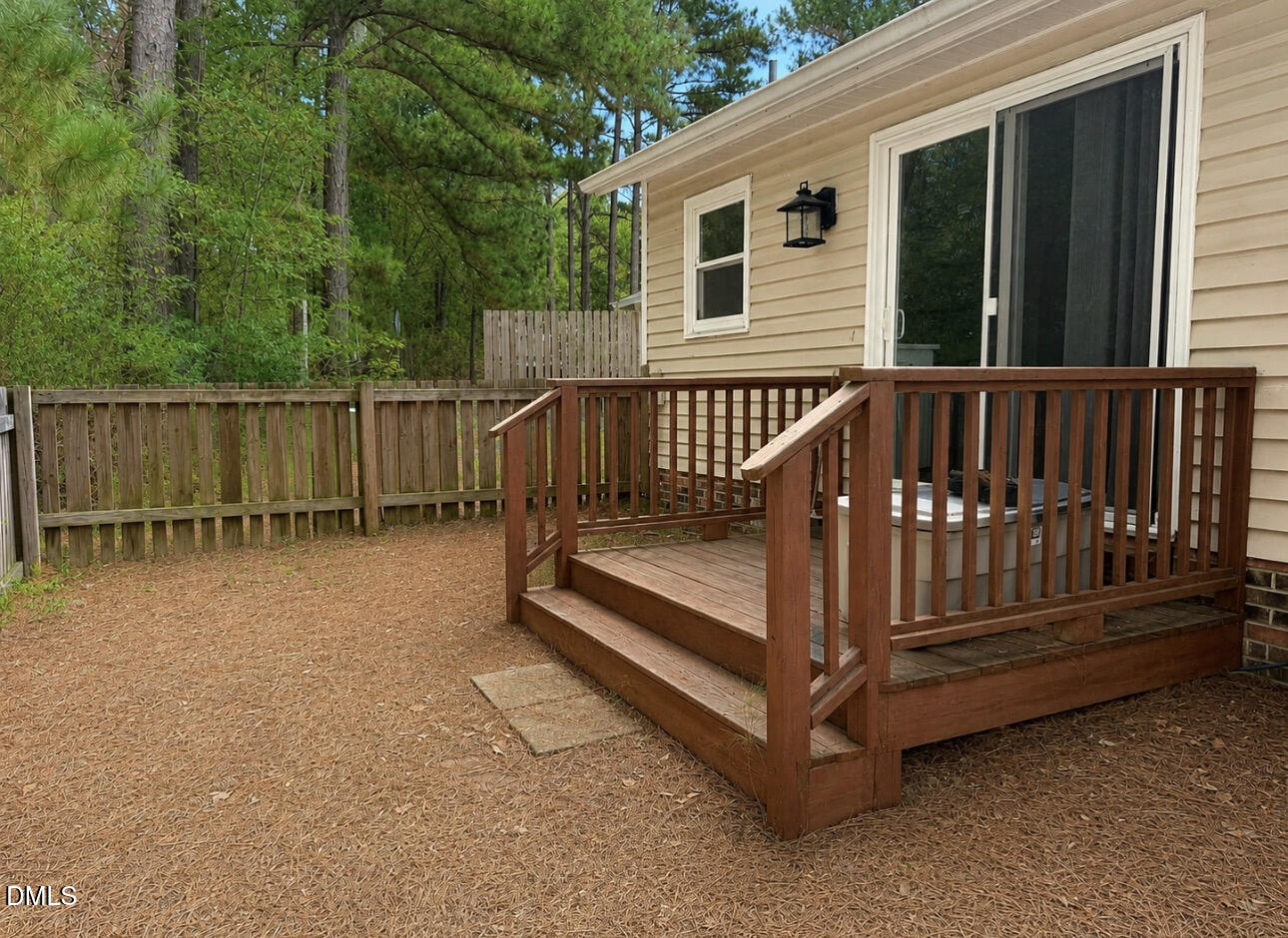 102 Fifer Court Property Photo 10