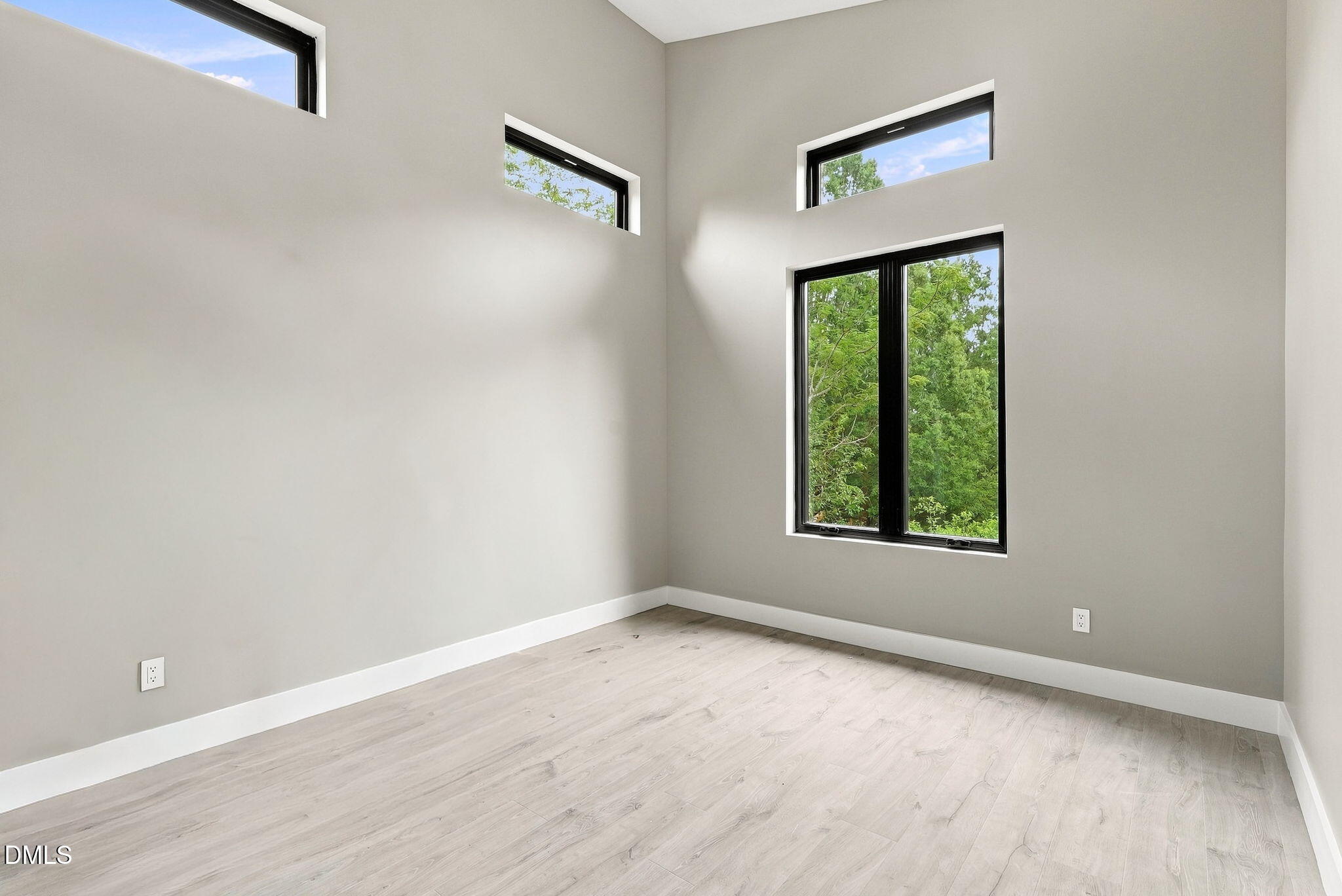 1437 Curfman Street Property Photo 13