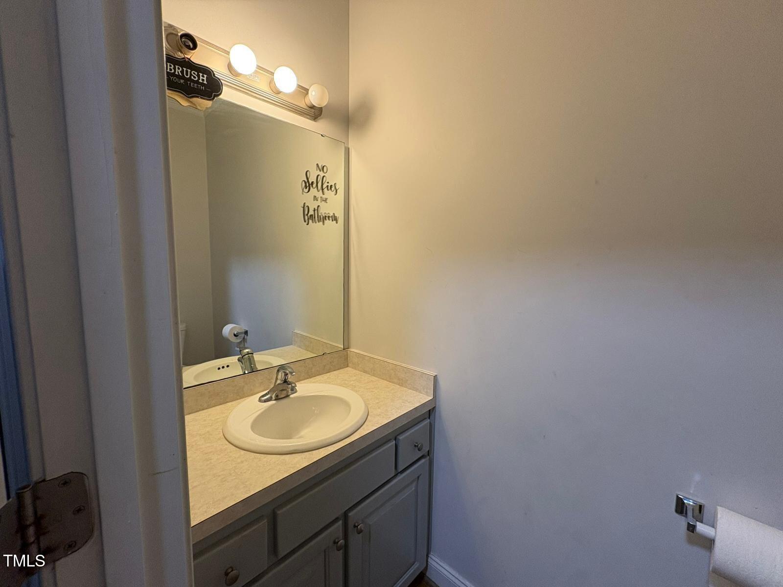 595 Durwood Drive Property Photo 8
