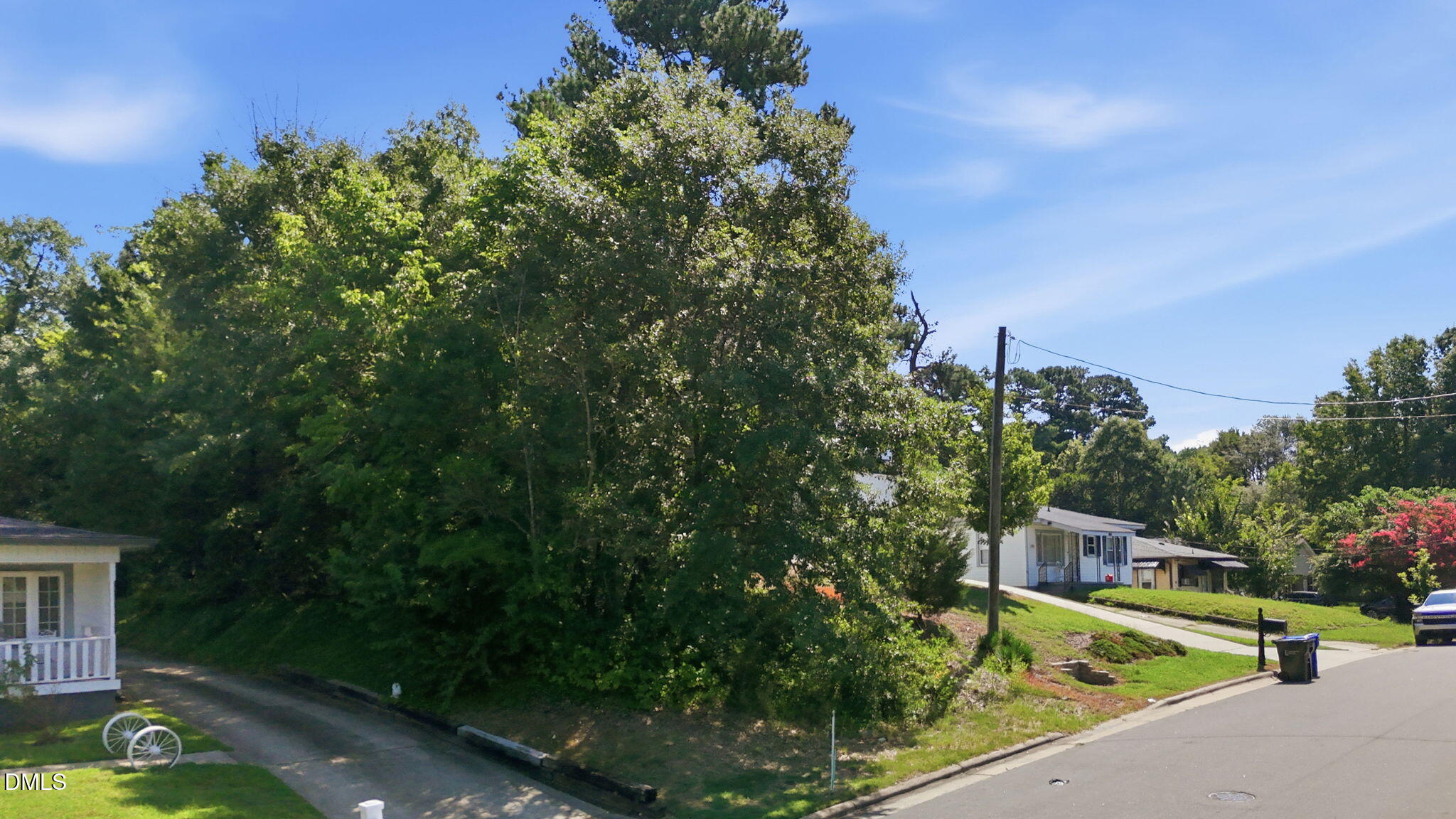 3821 Booker Avenue Property Photo 2